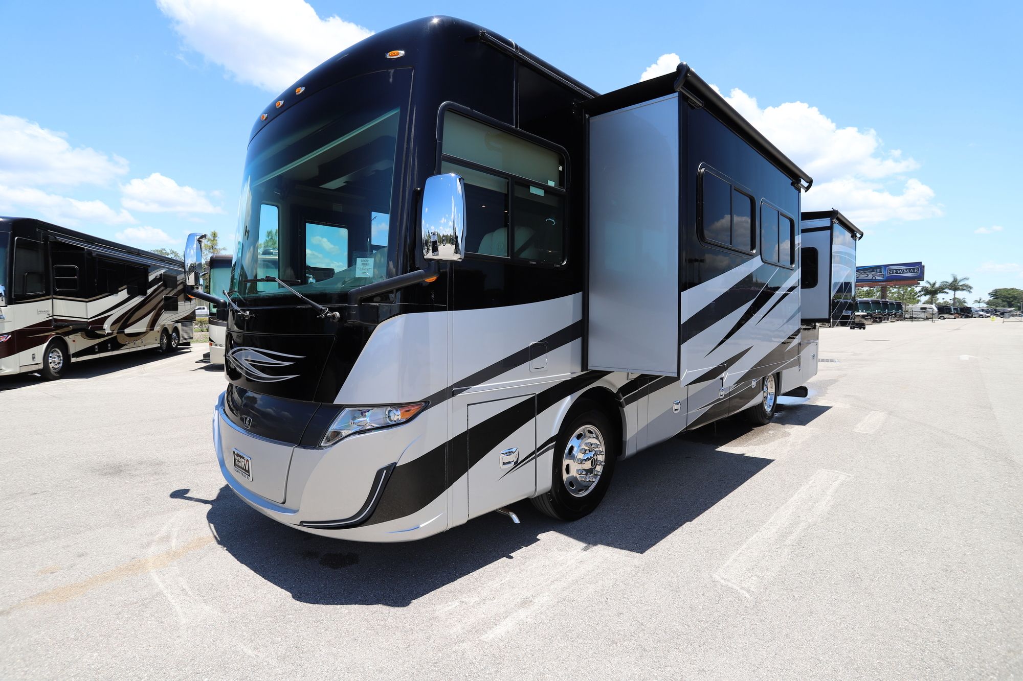 Used 2019 Tiffin Motor Homes Allegro Red 33AA Class A  For Sale