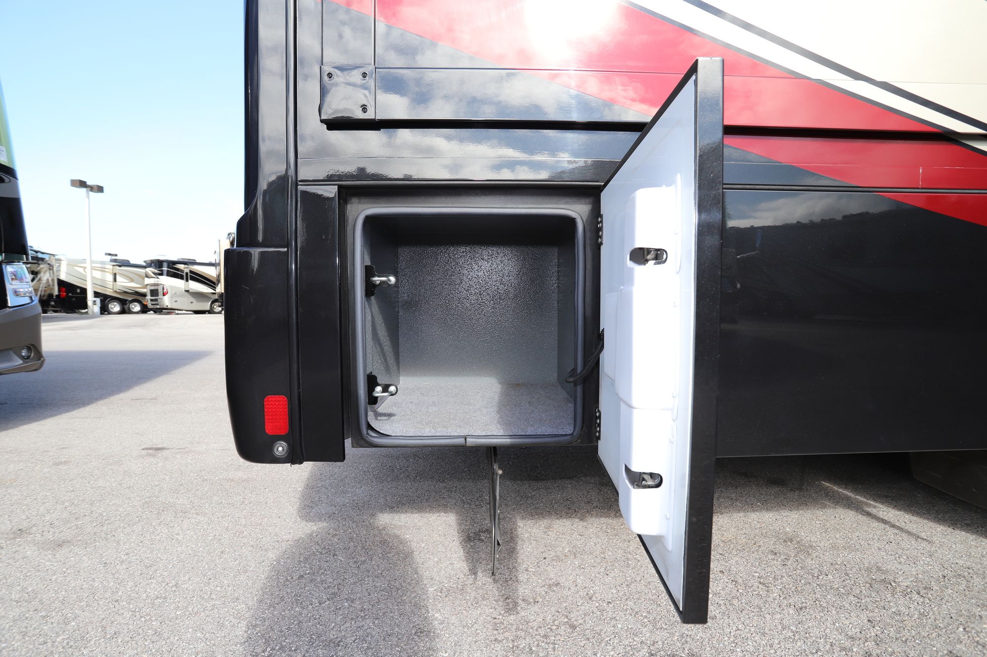 Used 2016 Renegade Rv Explorer 2900 38EM Super C  For Sale