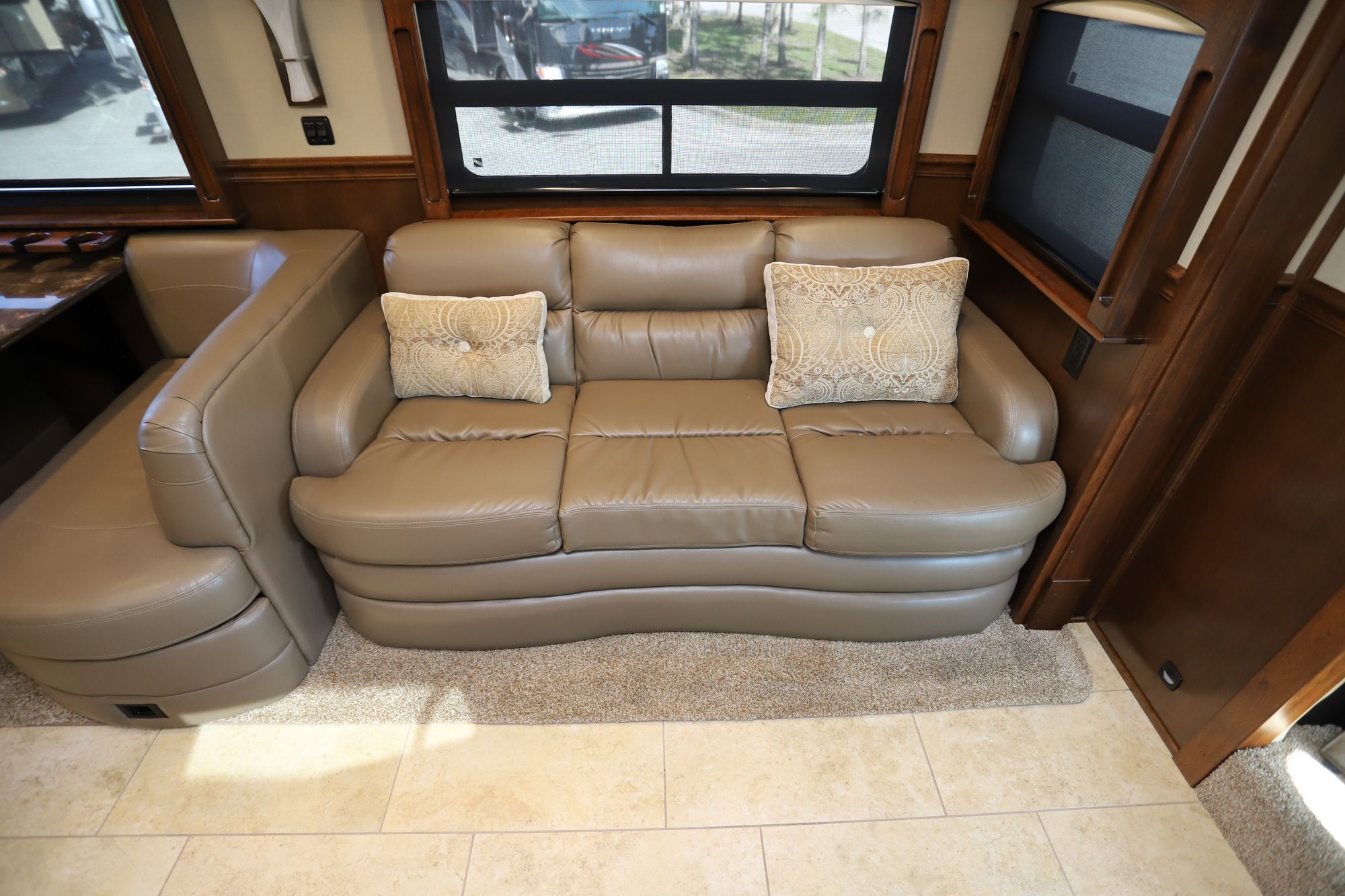 Used 2016 Renegade Rv Explorer 2900 38EM Super C  For Sale