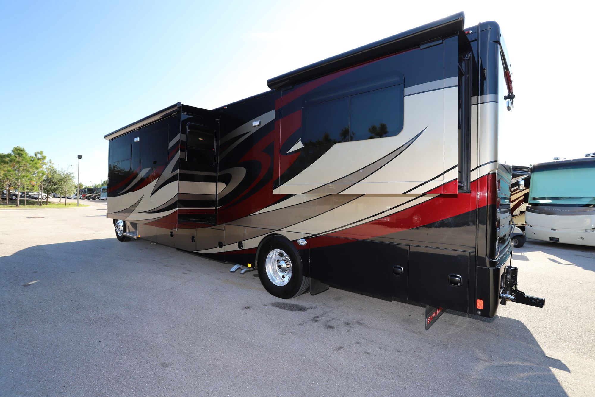 Used 2016 Renegade Rv Explorer 2900 38EM Super C  For Sale