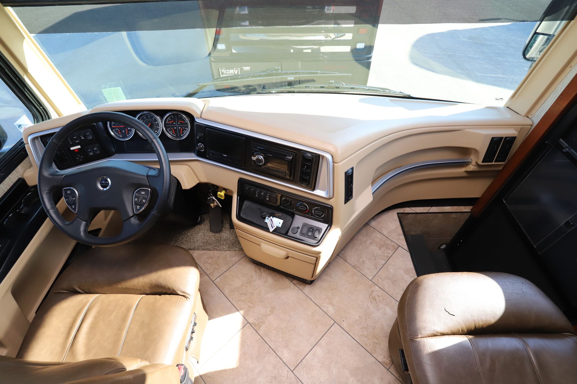 Used 2016 Newmar Ventana Le 3709 Class A  For Sale