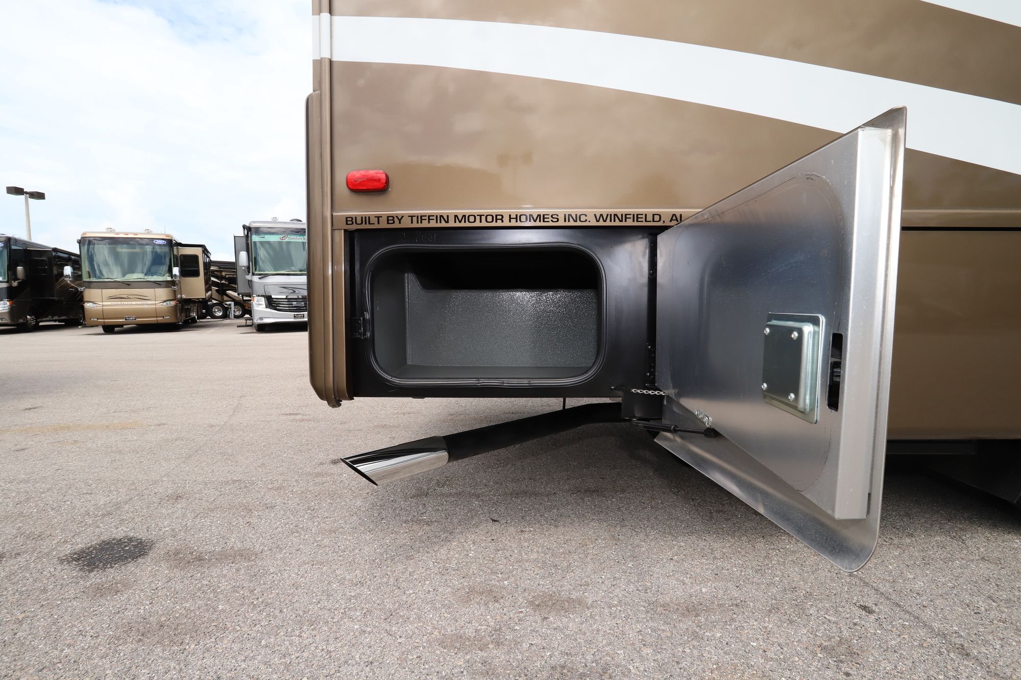 Used 2018 Tiffin Motor Homes Wayfarer 24FW Class C  For Sale