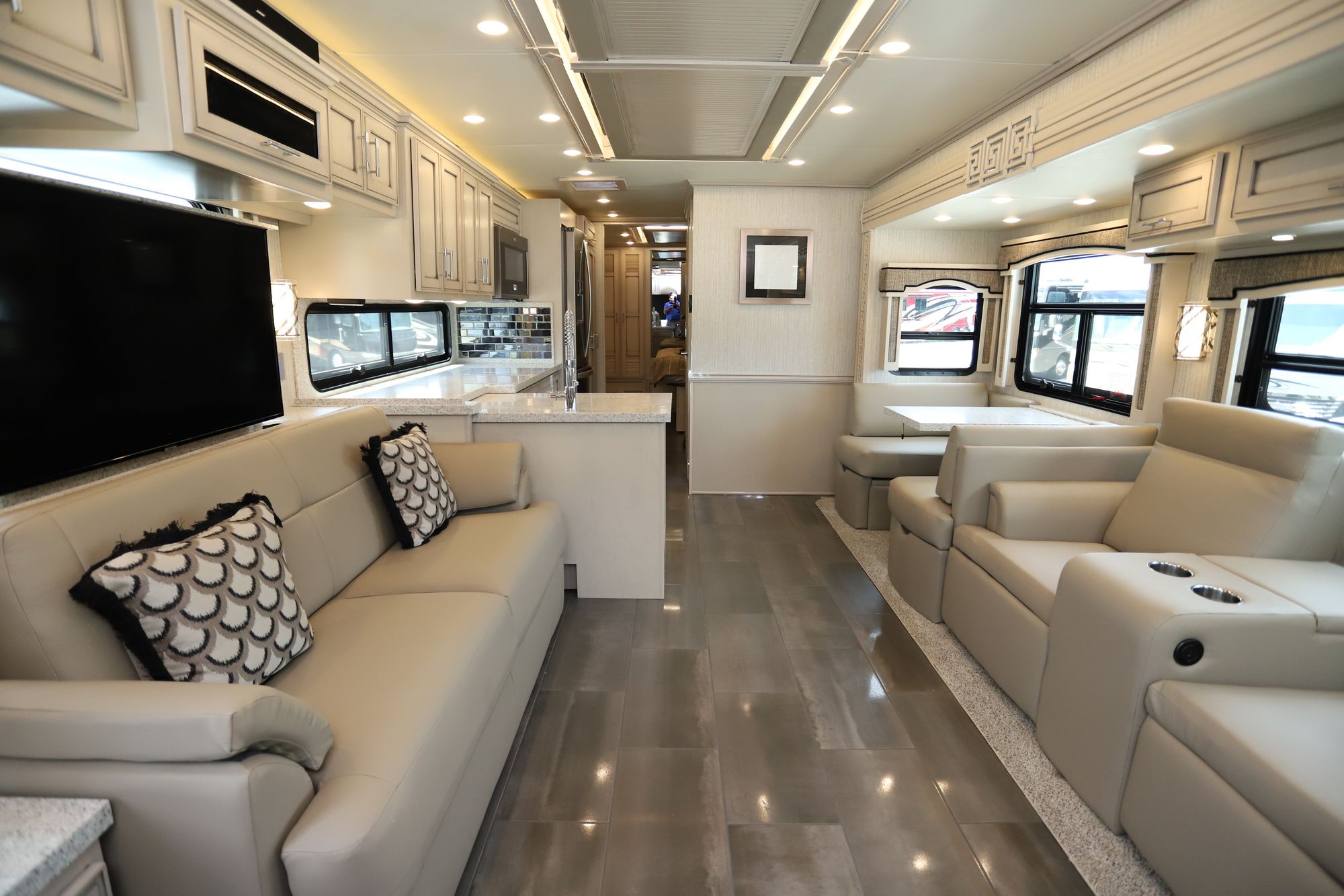 New 2020 Newmar Ventana 3717 Class A  For Sale