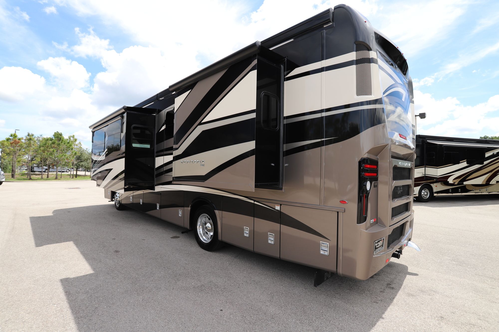 New 2020 Newmar Ventana 3717 Class A  For Sale