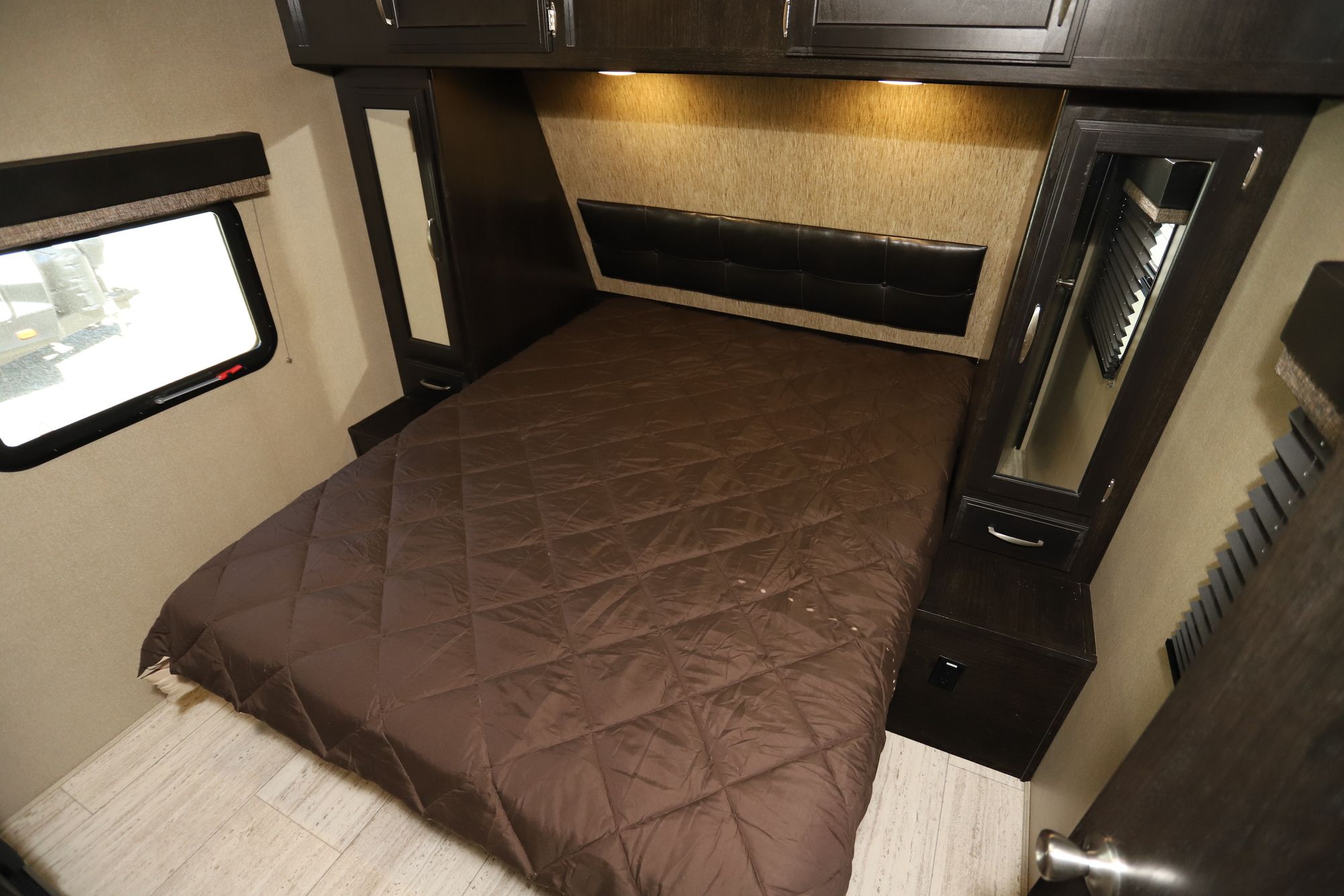 Used 2019 Grand Design Imagine 2670MK Travel Trailer  For Sale