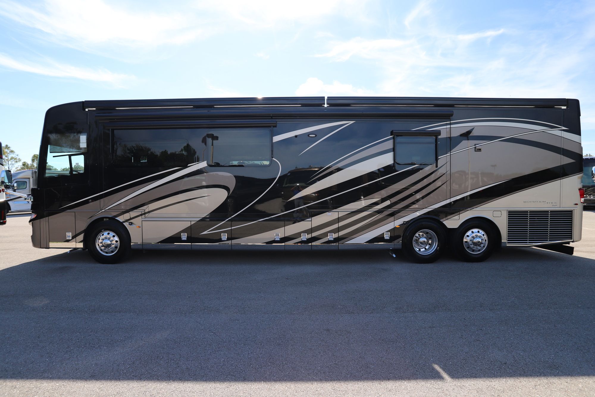 New 2020 Newmar Mountain Aire 4551 Class A  For Sale