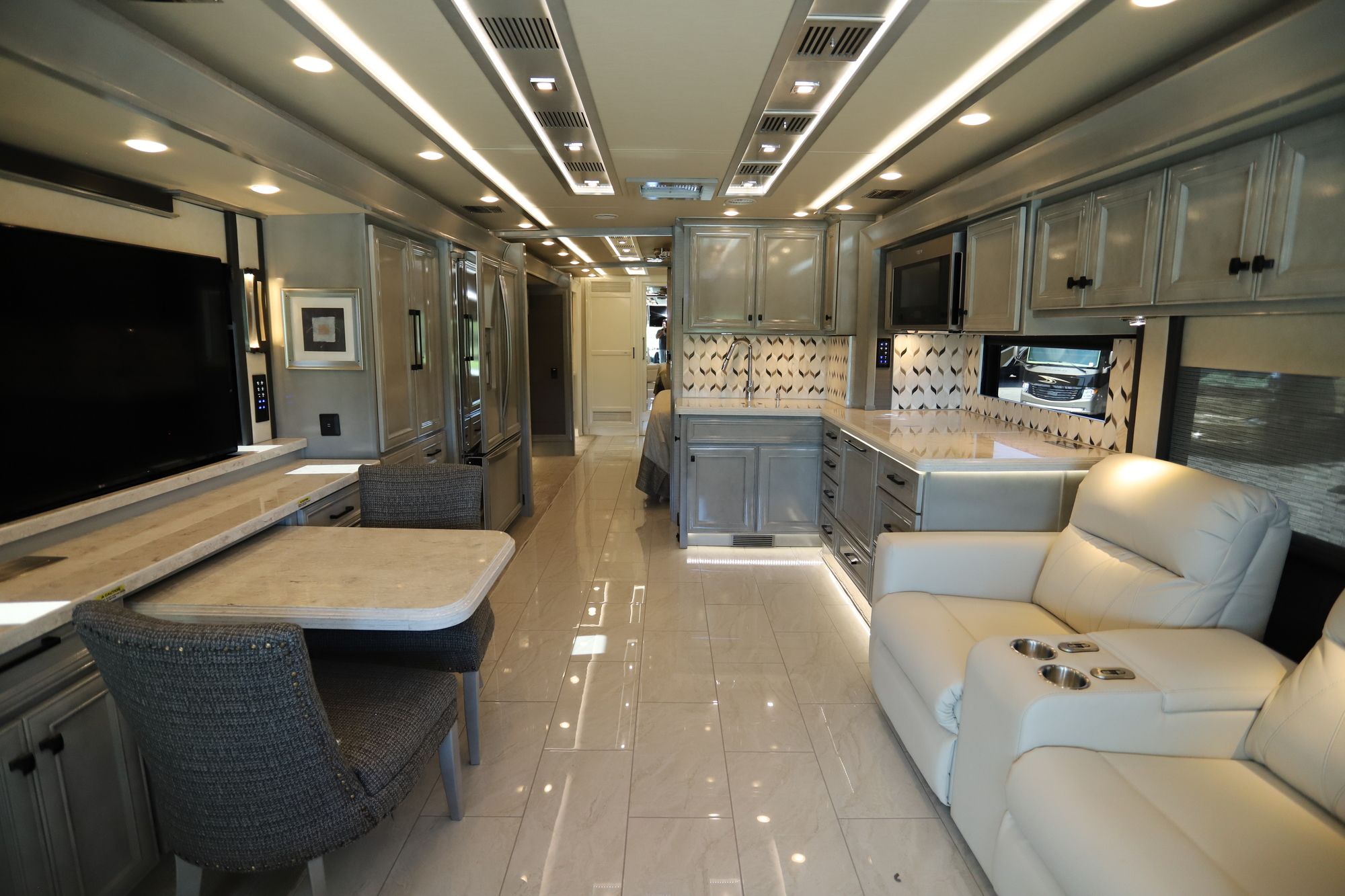 New 2021 Tiffin Motor Homes Allegro Bus 35CP Class A  For Sale