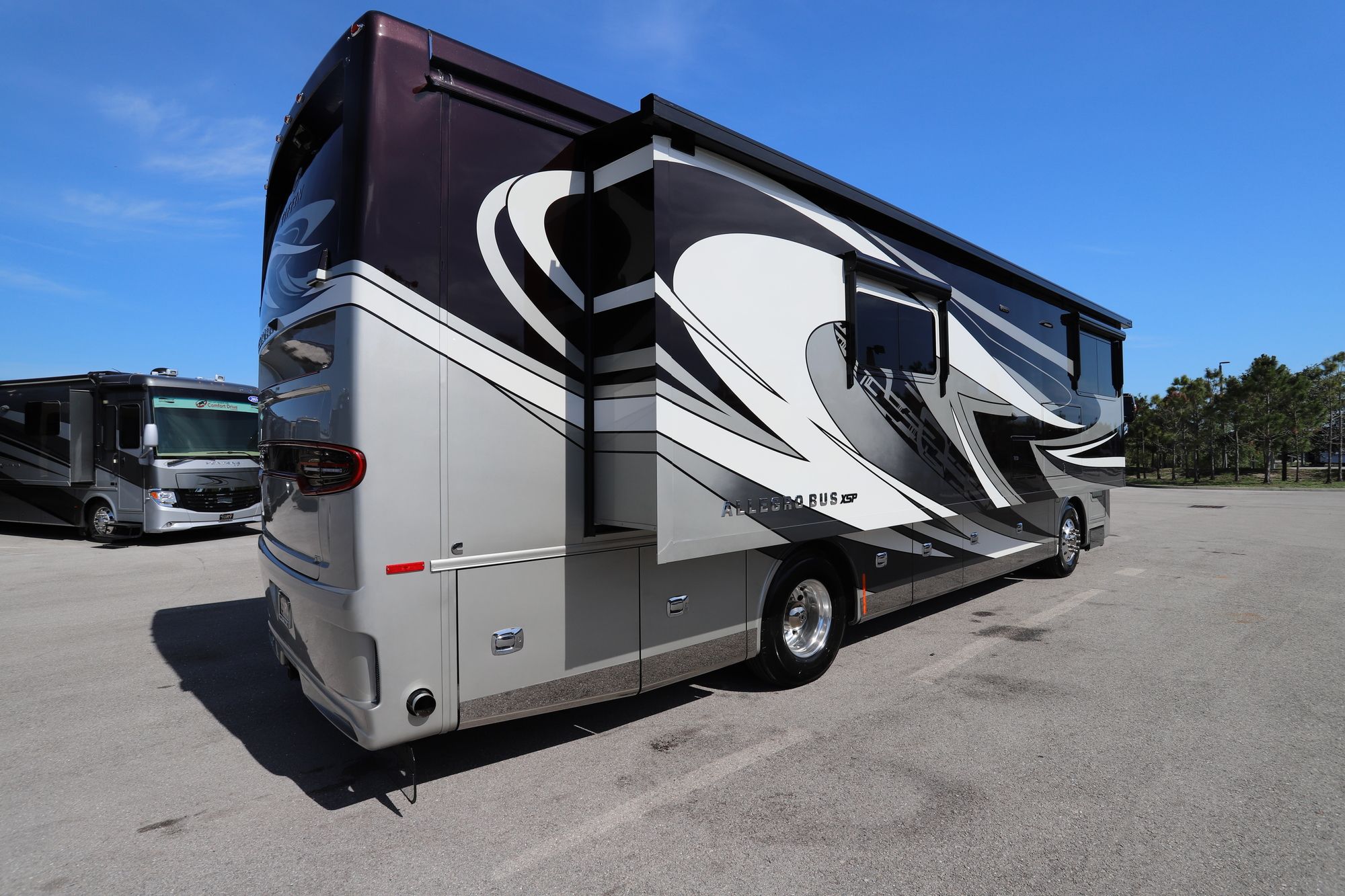 New 2021 Tiffin Motor Homes Allegro Bus 35CP Class A  For Sale