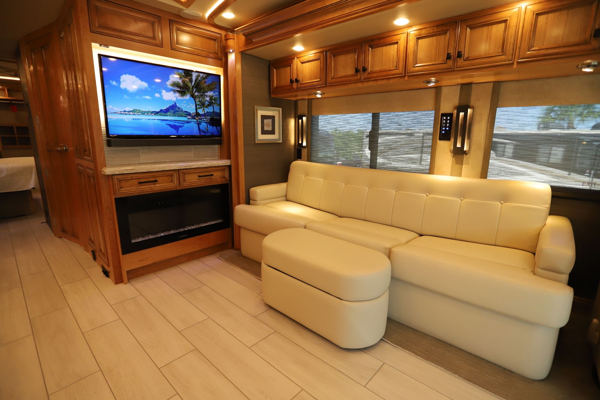 New 2021 Tiffin Motor Homes Allegro Bus 40AP Class A  For Sale