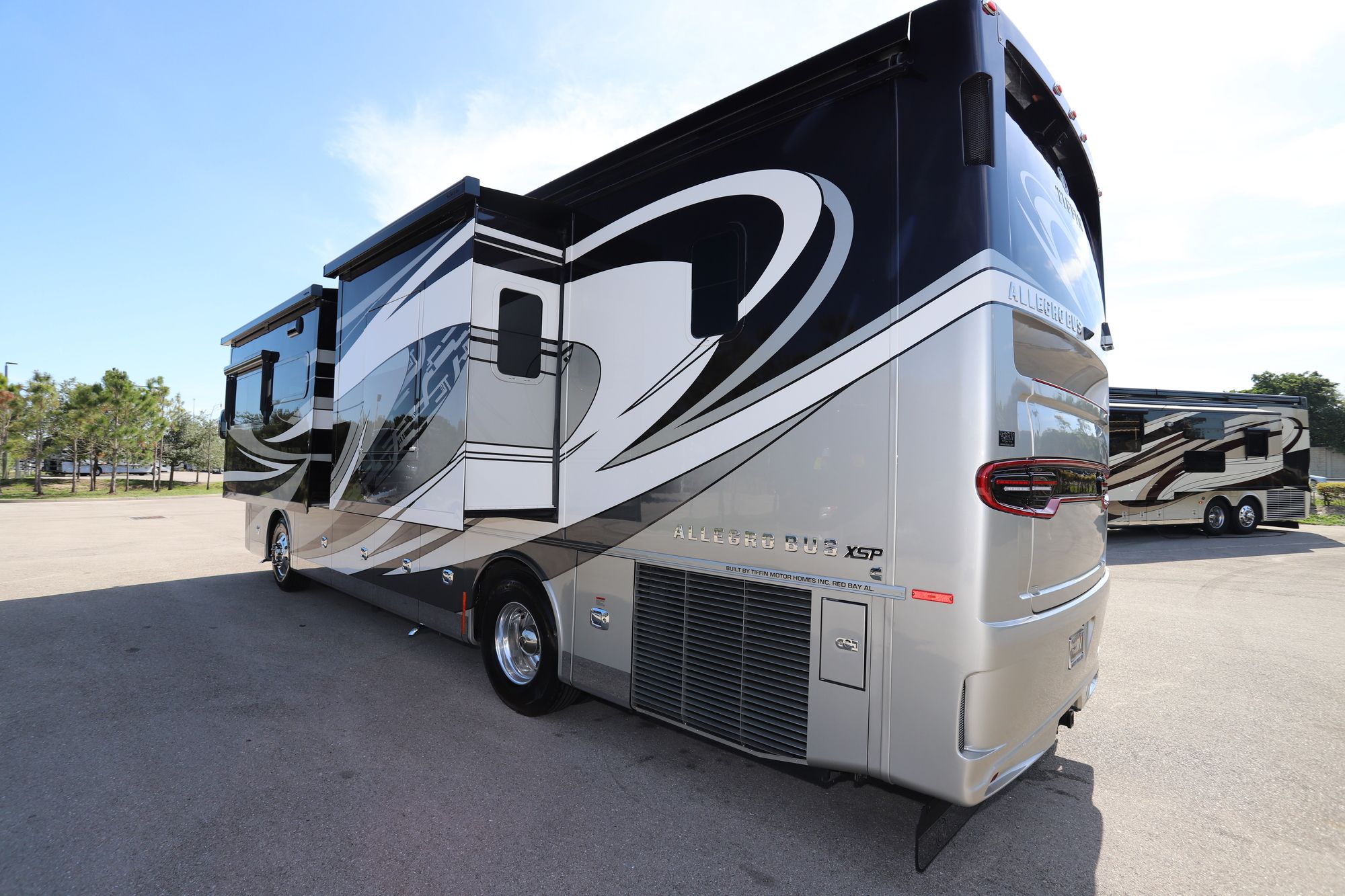 New 2021 Tiffin Motor Homes Allegro Bus 35CP Class A  For Sale