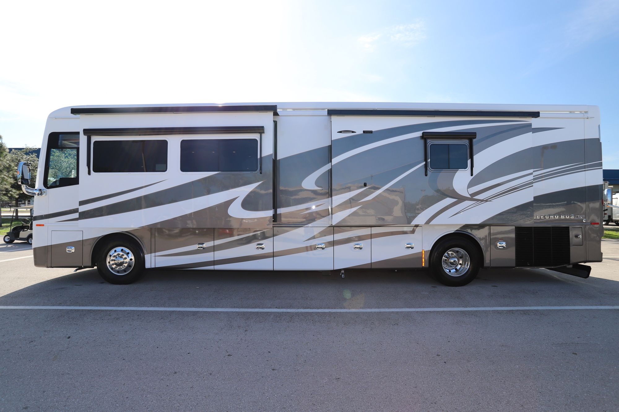 New 2021 Tiffin Motor Homes Allegro Bus 40AP Class A  For Sale