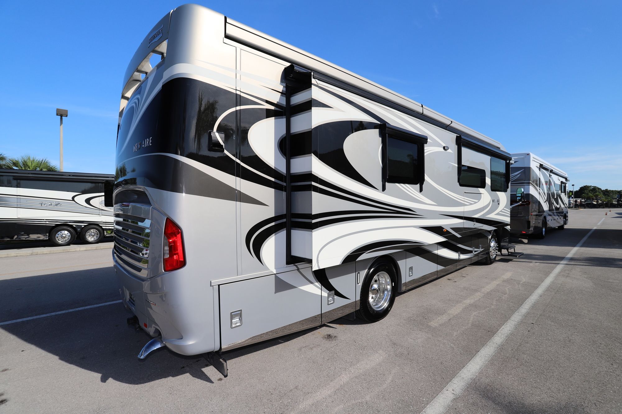 New 2020 Newmar New Aire 3543 Class A  For Sale