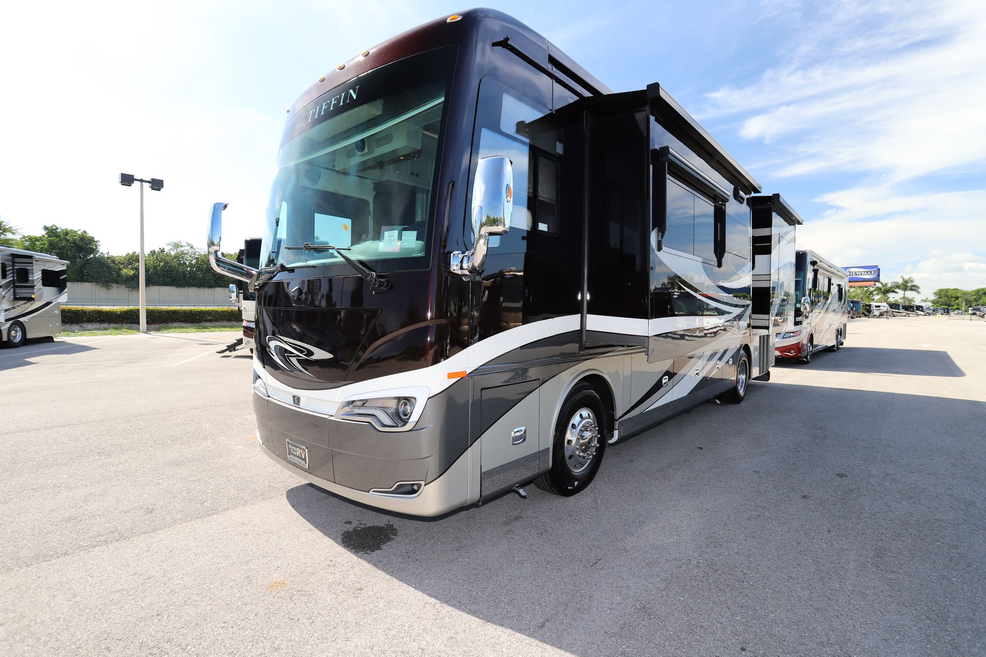 New 2021 Tiffin Motor Homes Allegro Bus 35CP Class A  For Sale