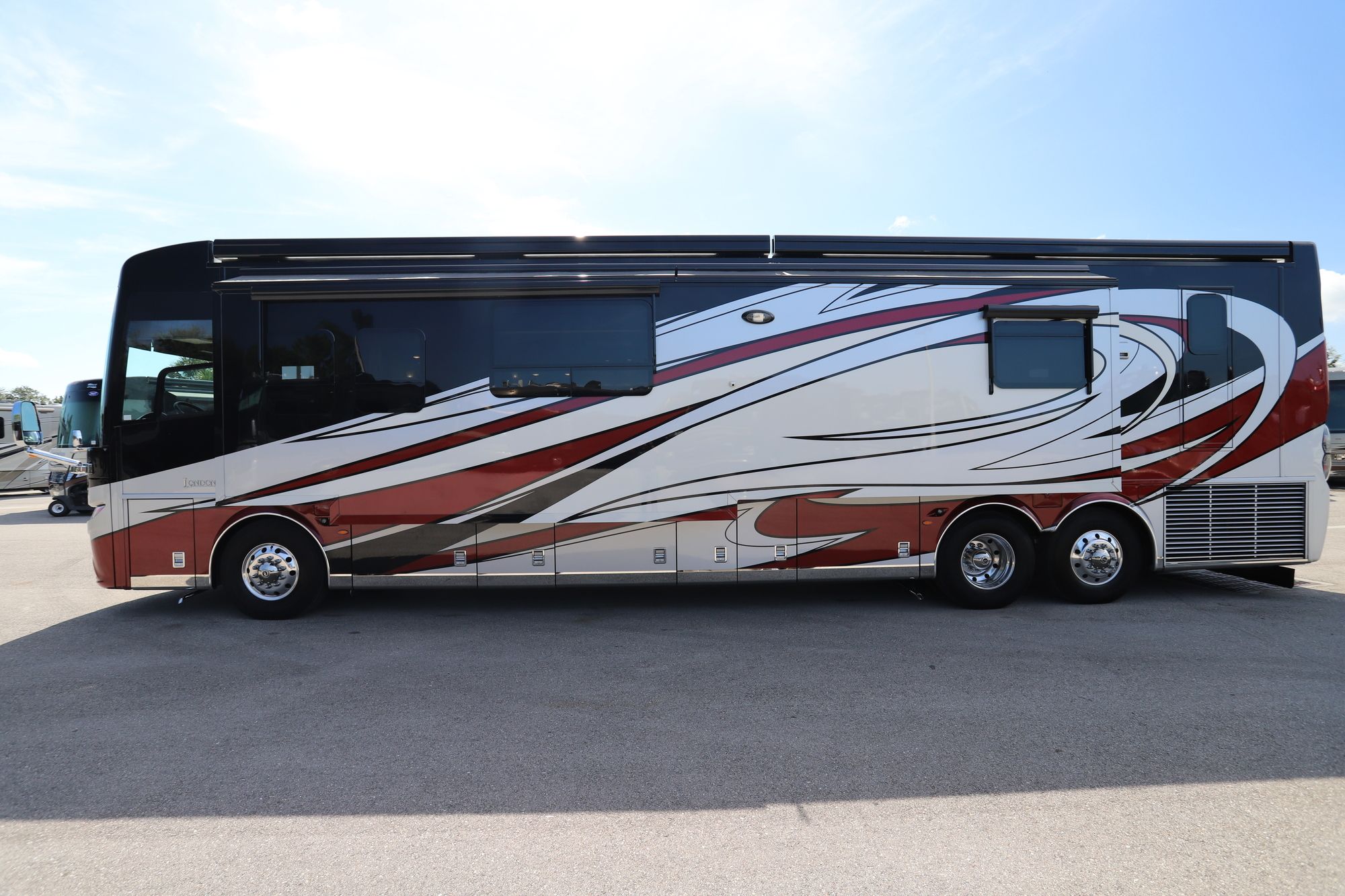 Used 2018 Newmar London Aire 4534 Class A  For Sale