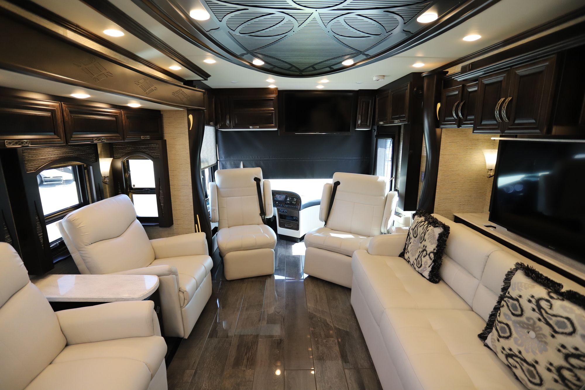 Used 2018 Newmar London Aire 4534 Class A  For Sale