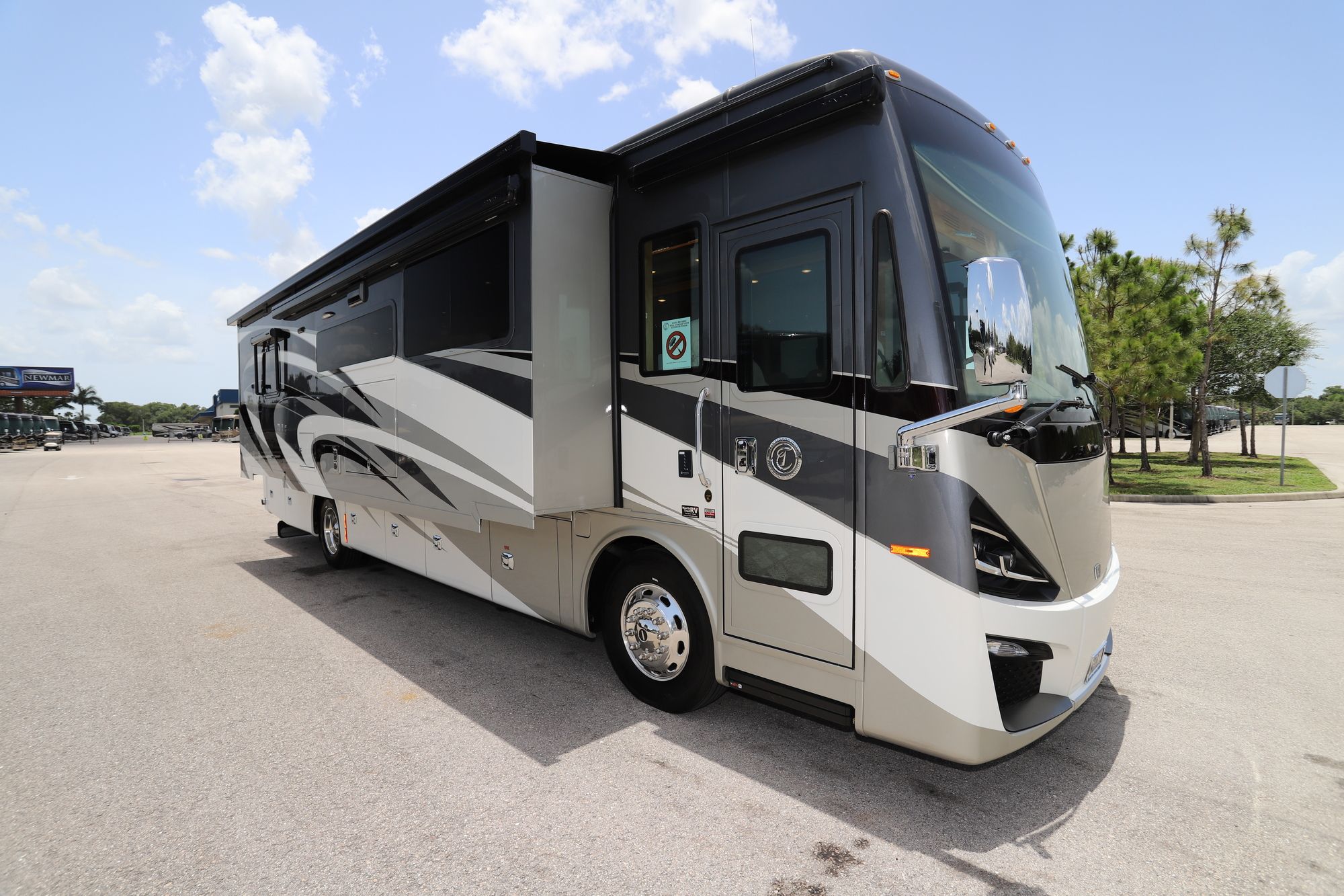 New 2020 Tiffin Motor Homes Phaeton 37BH Class A  For Sale