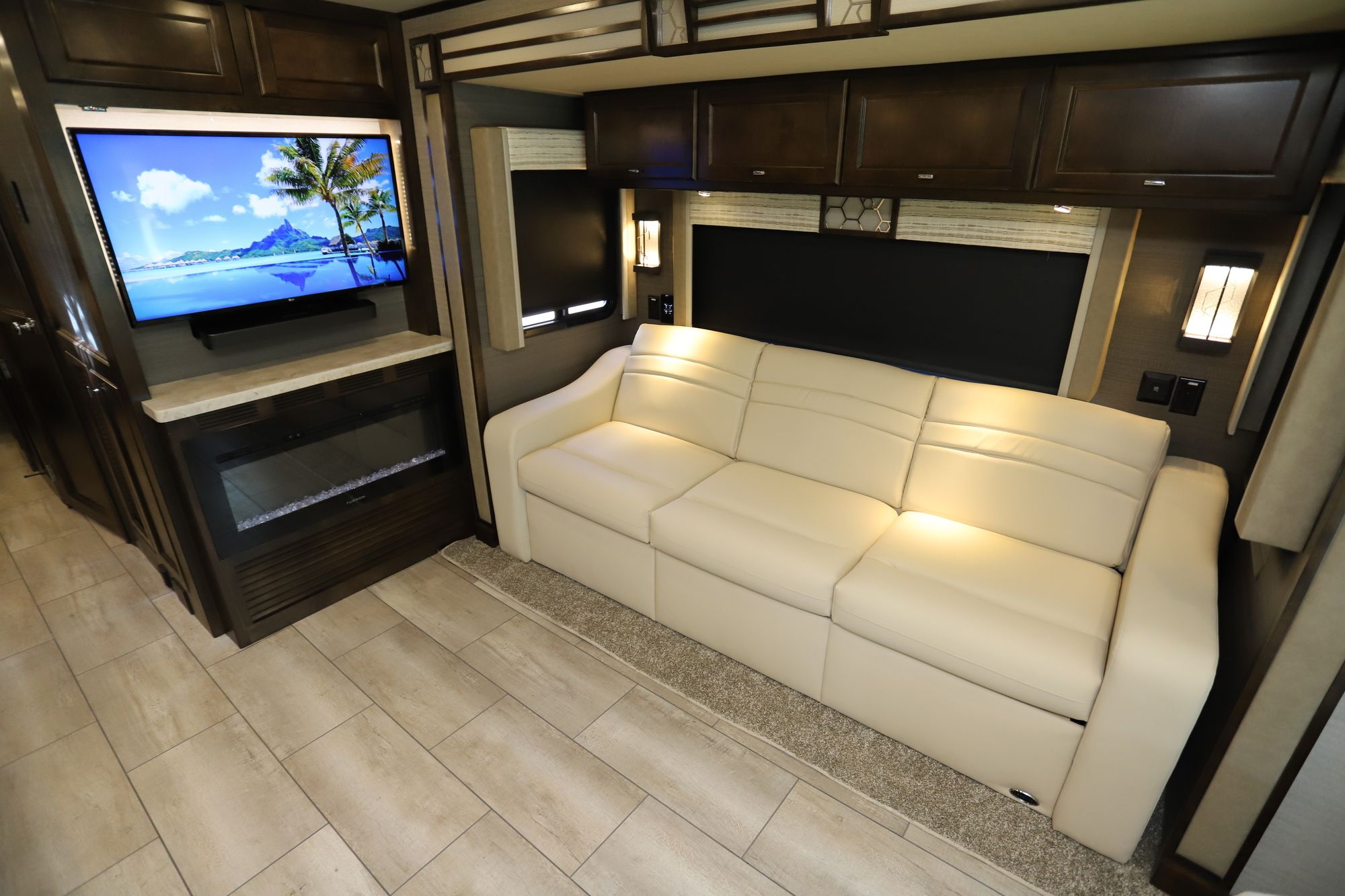 New 2021 Tiffin Motor Homes Allegro 34PA Class A  For Sale