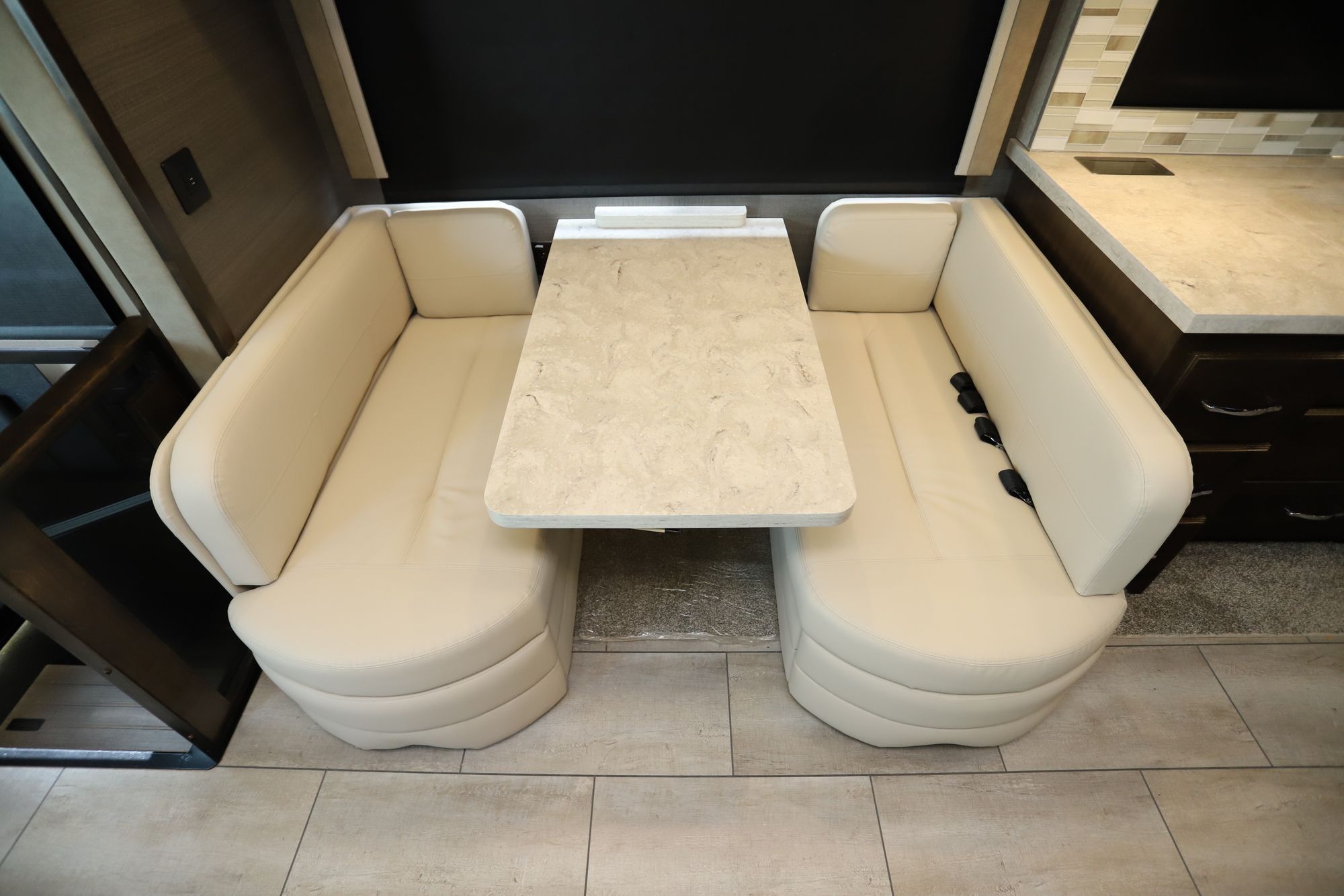 New 2021 Tiffin Motor Homes Allegro 34PA Class A  For Sale