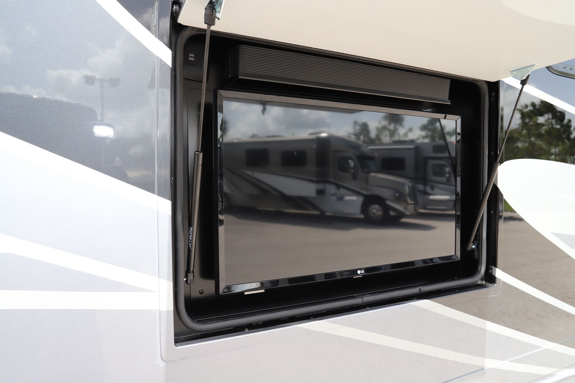 New 2021 Tiffin Motor Homes Allegro 34PA Class A  For Sale