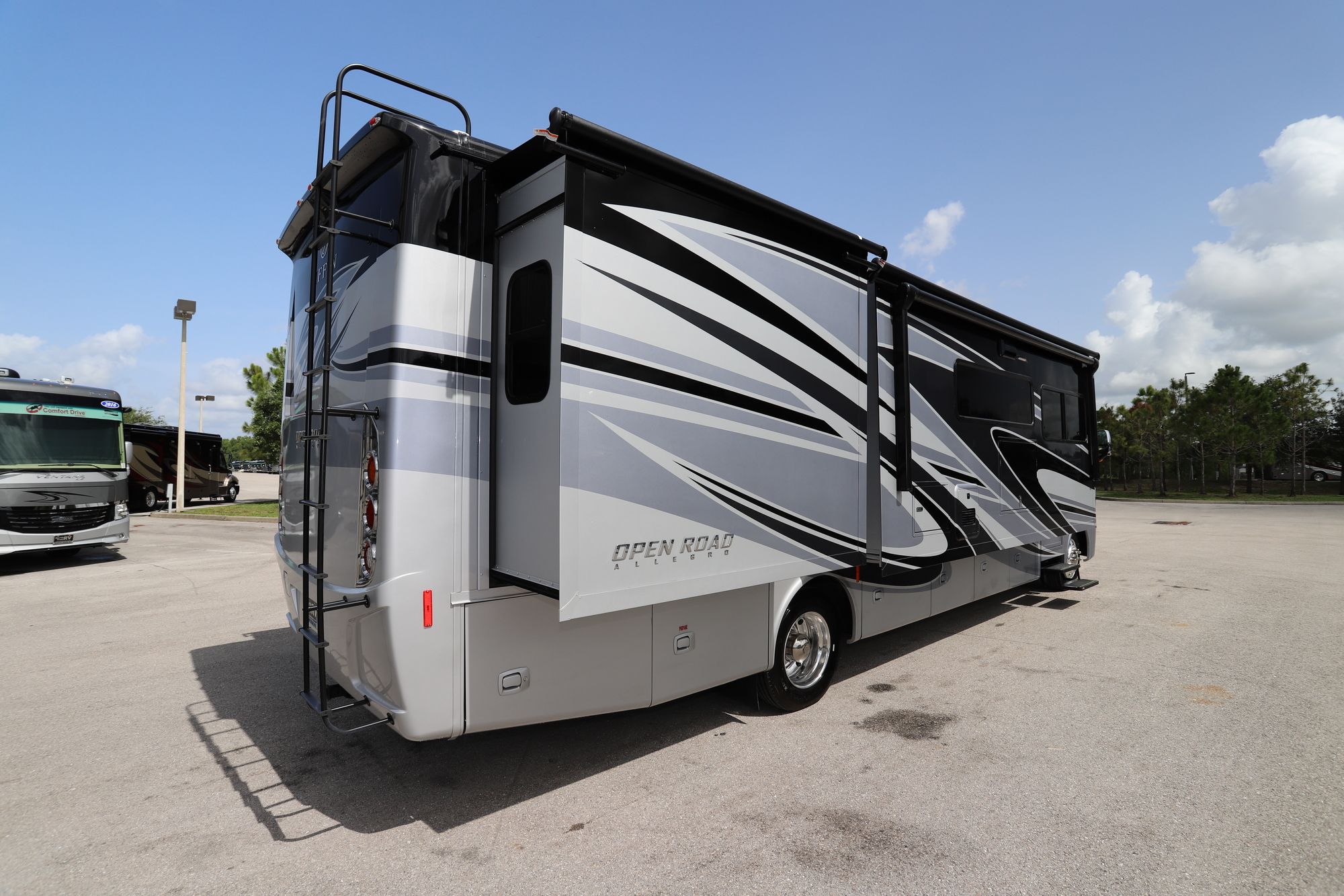 New 2021 Tiffin Motor Homes Allegro 34PA Class A  For Sale