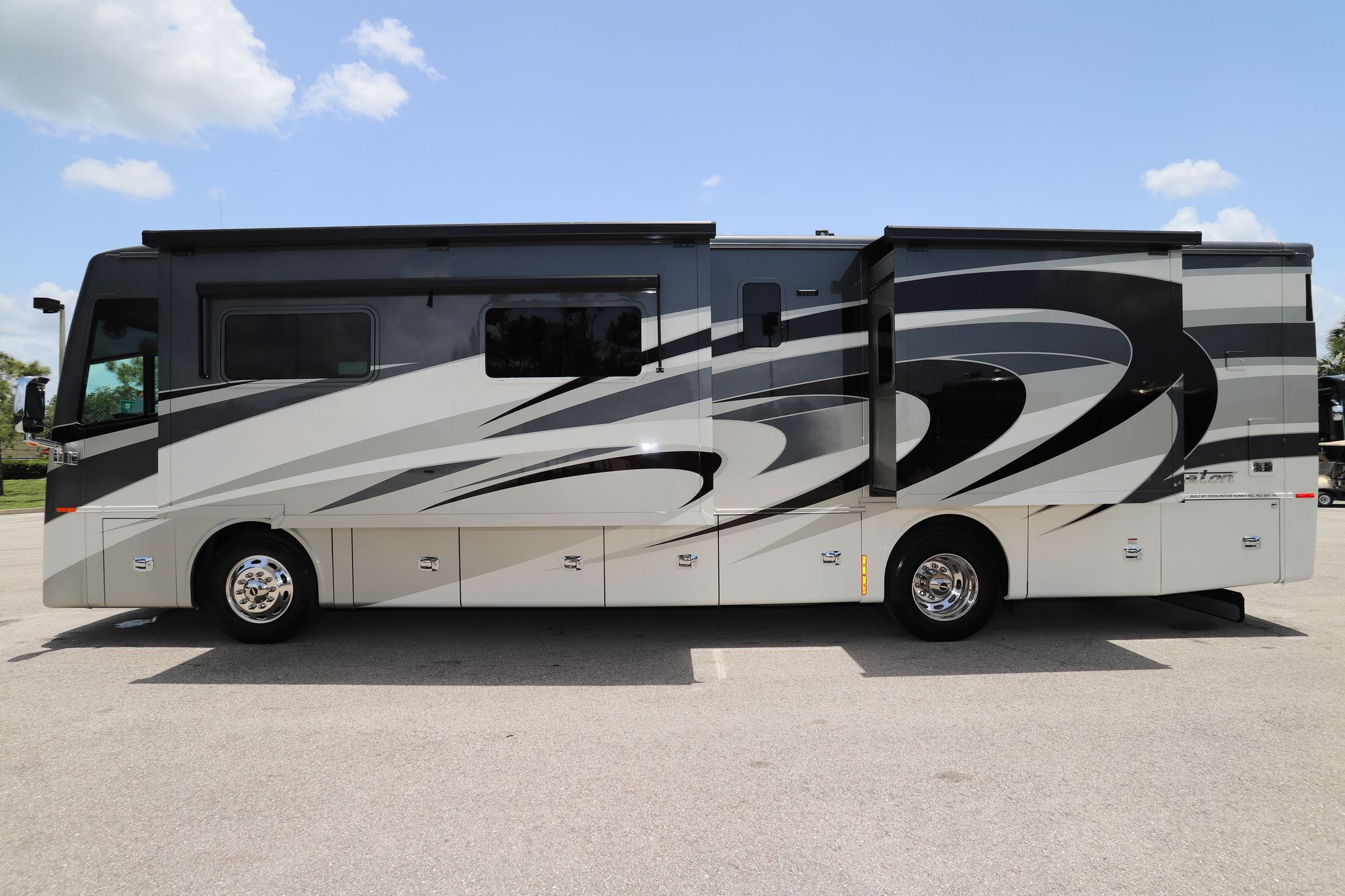 New 2020 Tiffin Motor Homes Phaeton 37BH Class A  For Sale