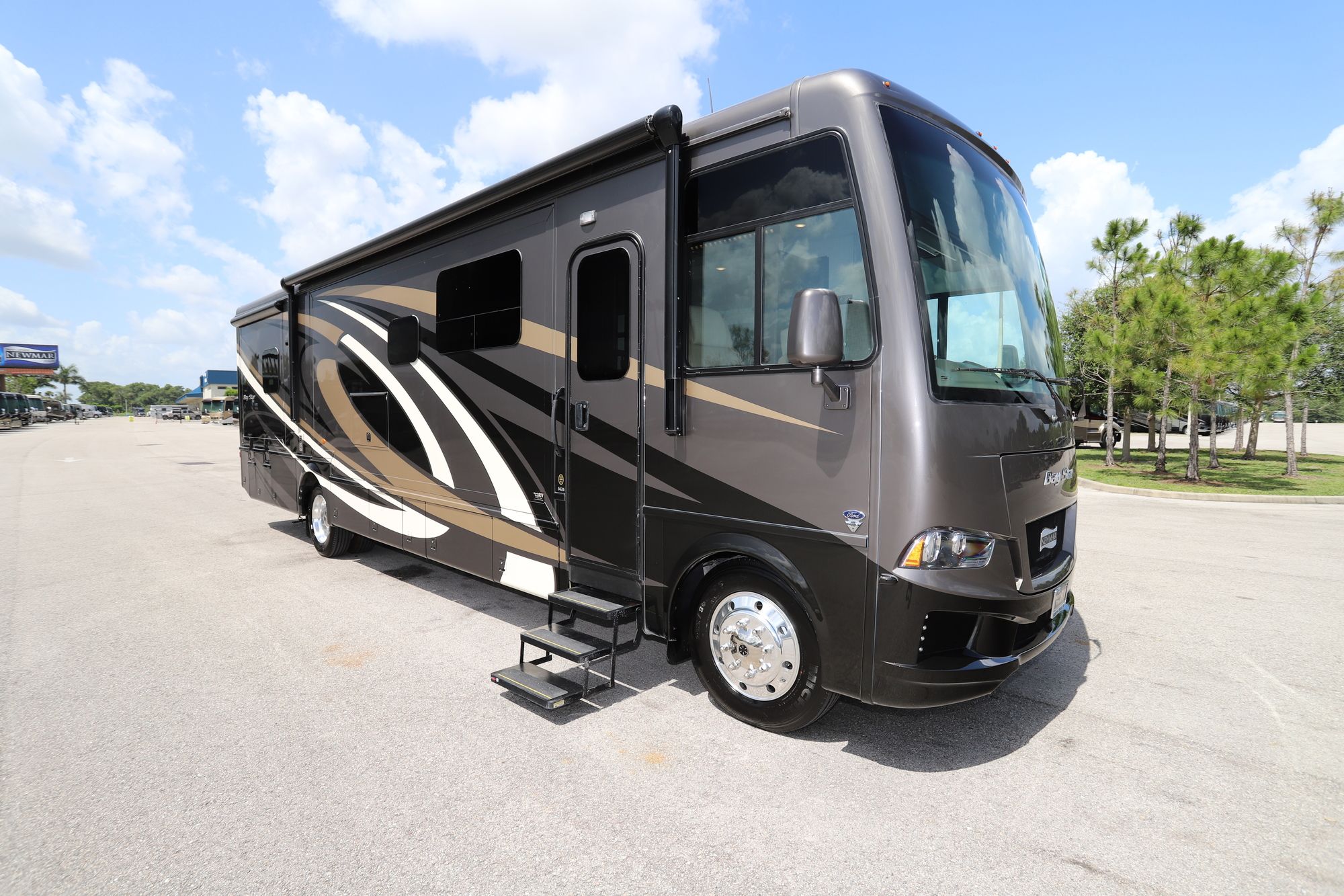 New 2021 Newmar Bay Star 3626 Class A  For Sale