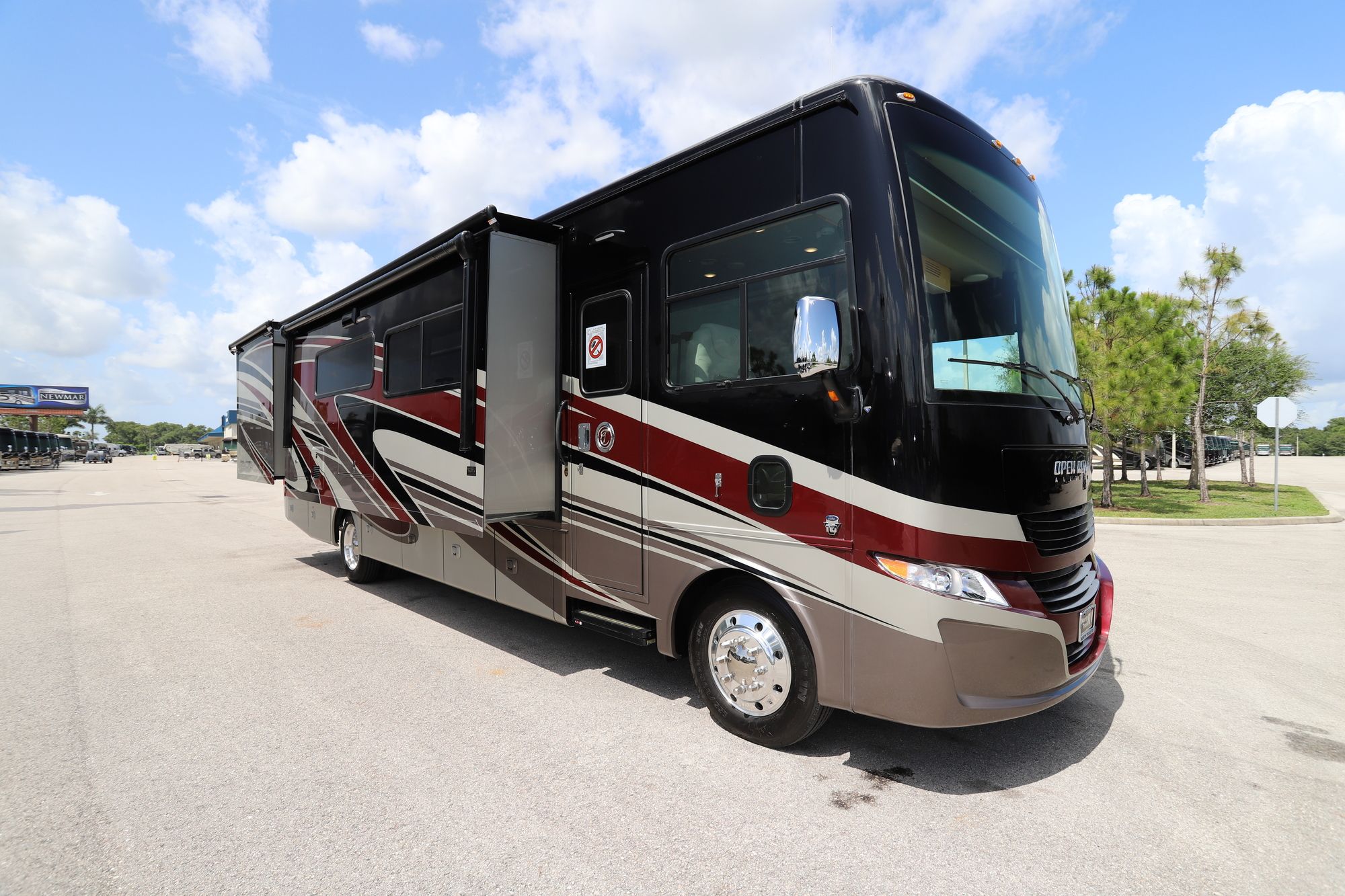 New 2021 Tiffin Motor Homes Allegro 34PA Class A  For Sale