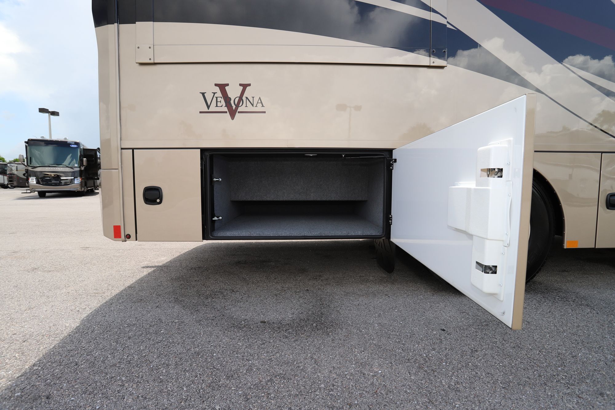 New 2021 Renegade Rv Verona 36VSB Super C  For Sale