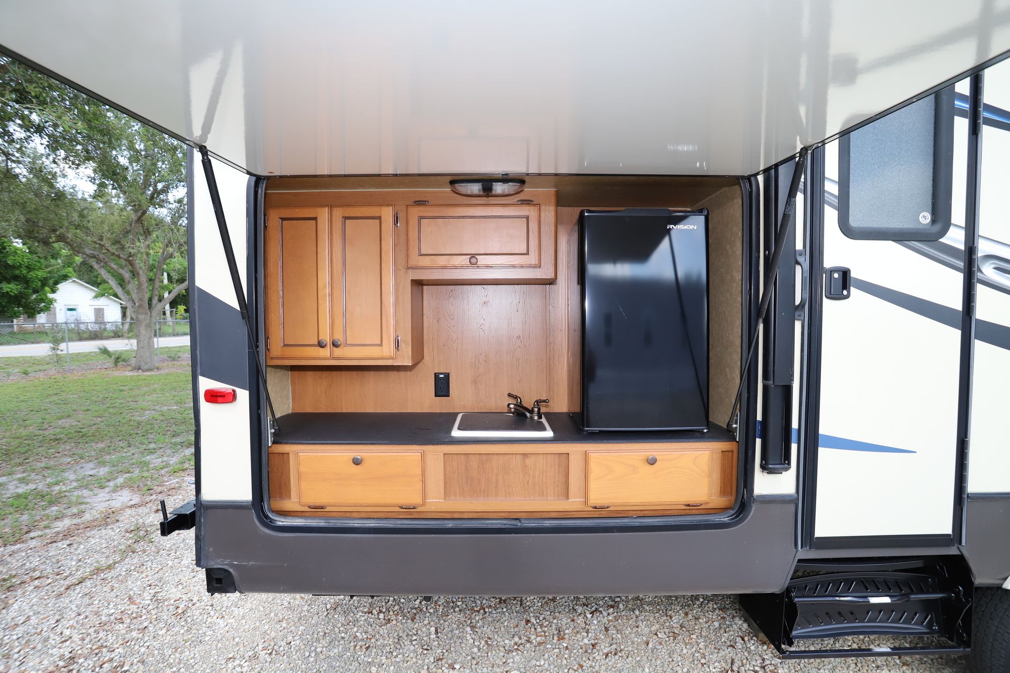 Used 2015 Crossroads Sunset Trail 32BH Travel Trailer  For Sale