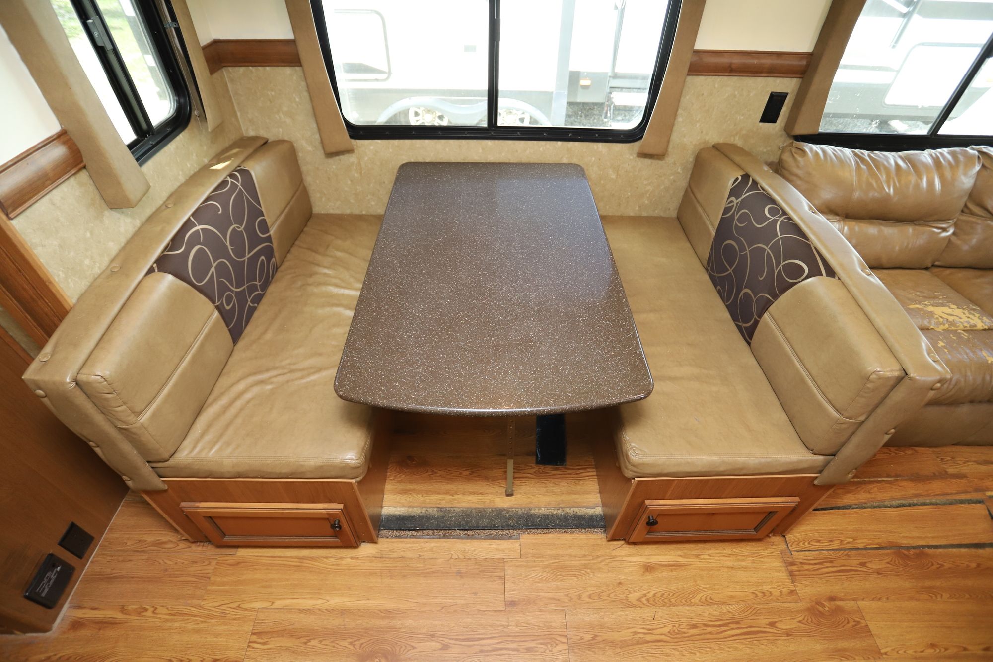 Used 2015 Crossroads Sunset Trail 32BH Travel Trailer  For Sale