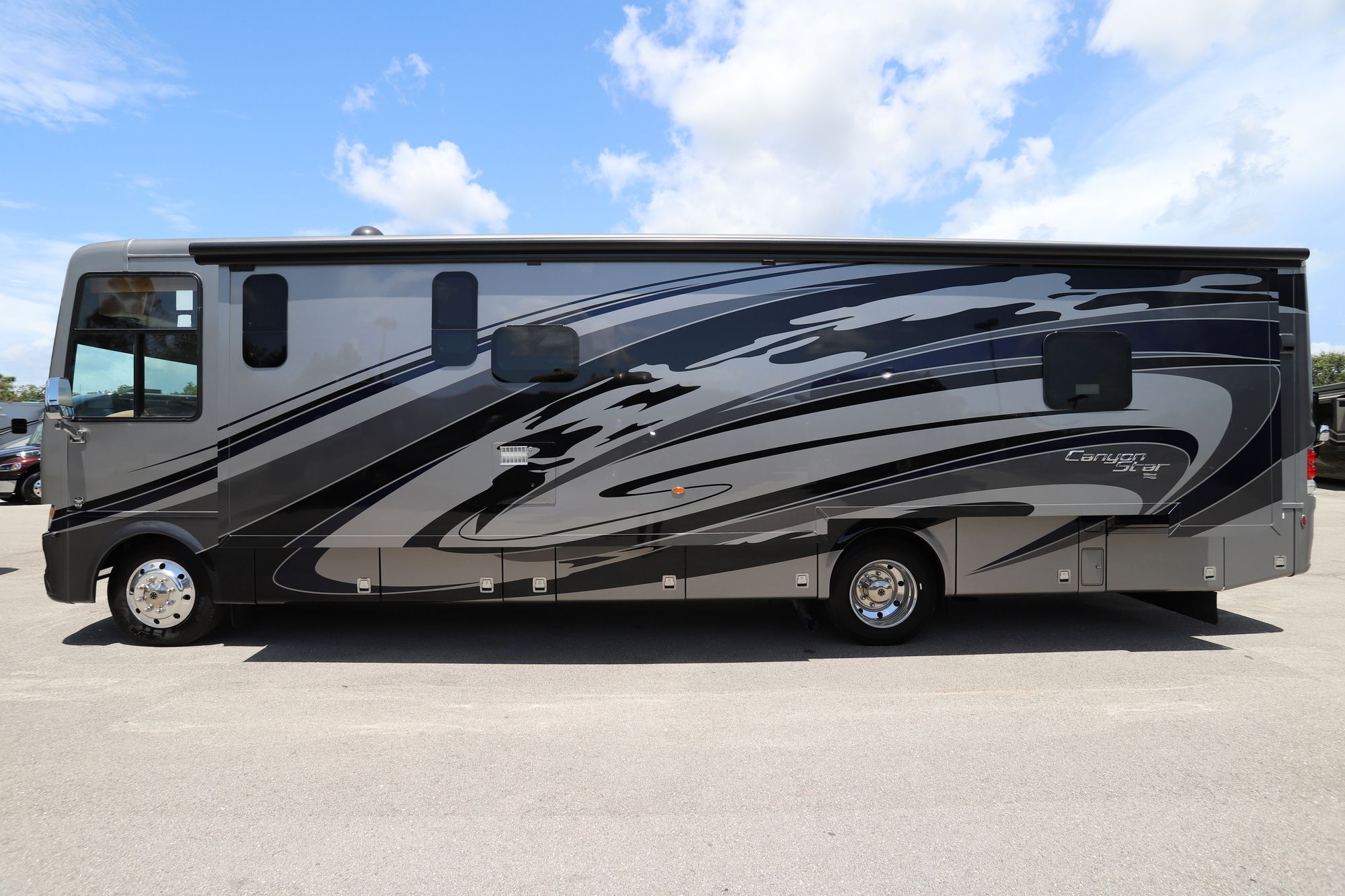 New 2019 Newmar Canyon Star 3723 Class A  For Sale