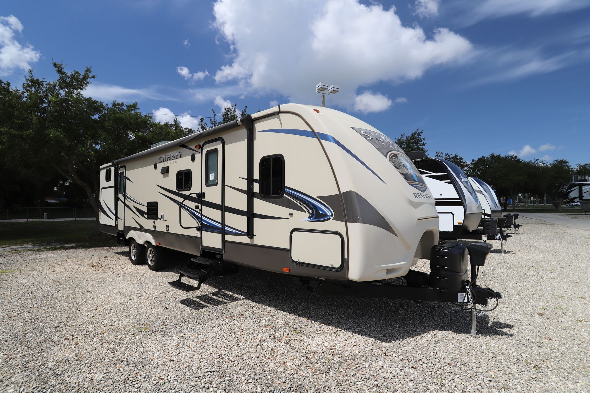 Used 2015 Crossroads Sunset Trail 32BH Travel Trailer  For Sale