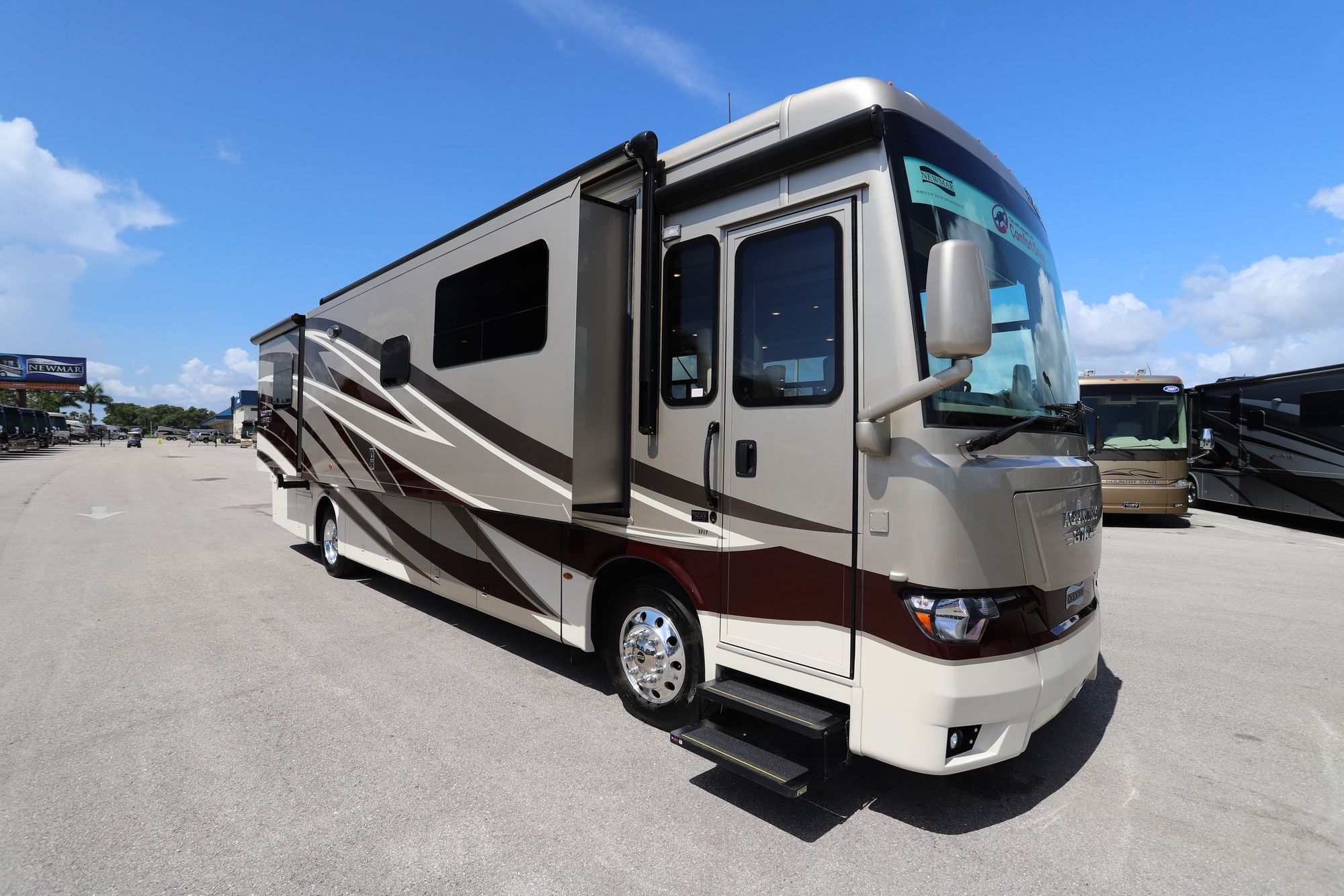 New 2021 Newmar Kountry Star 3717 Class A  For Sale