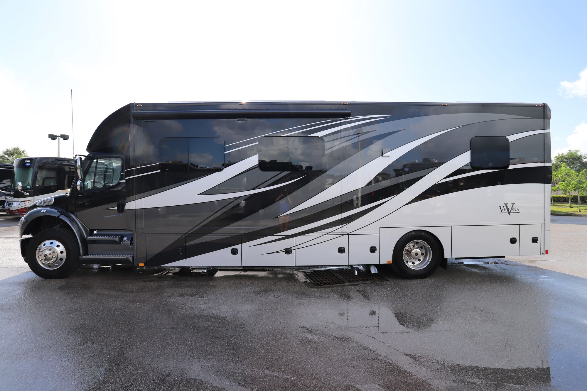 New 2021 Renegade Rv Verona 36VSB Super C  For Sale