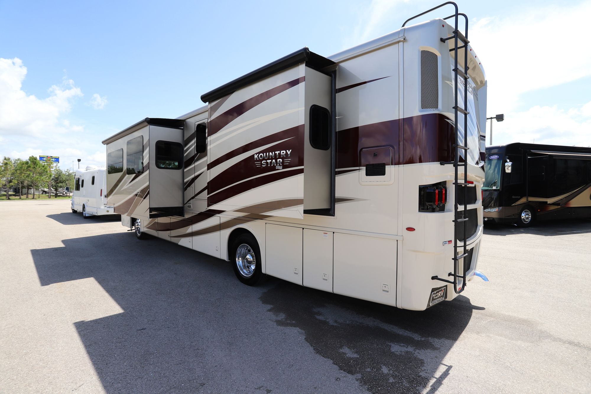 New 2021 Newmar Kountry Star 3717 Class A  For Sale