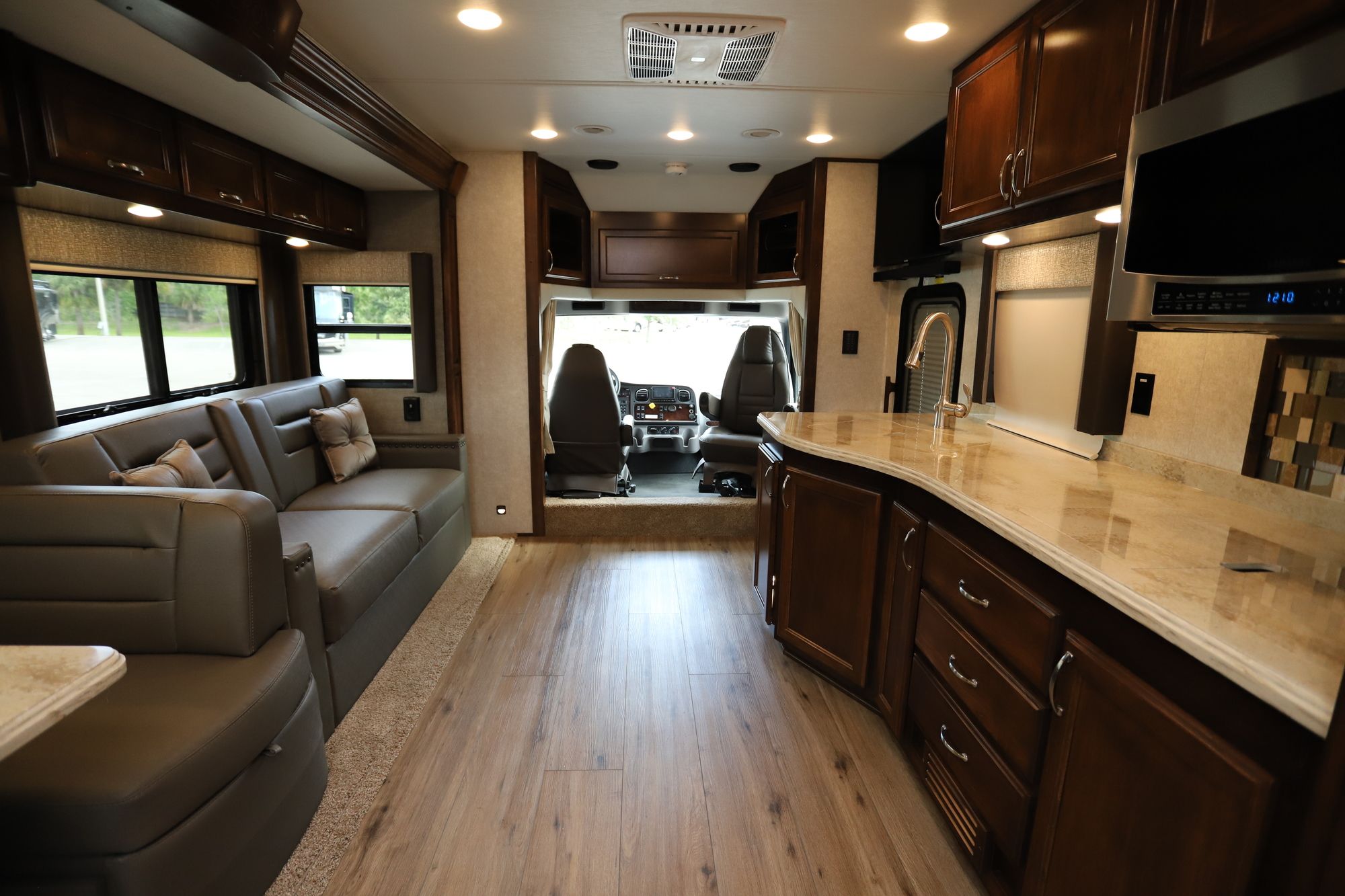 New 2021 Renegade Rv Verona 40VBH Super C  For Sale