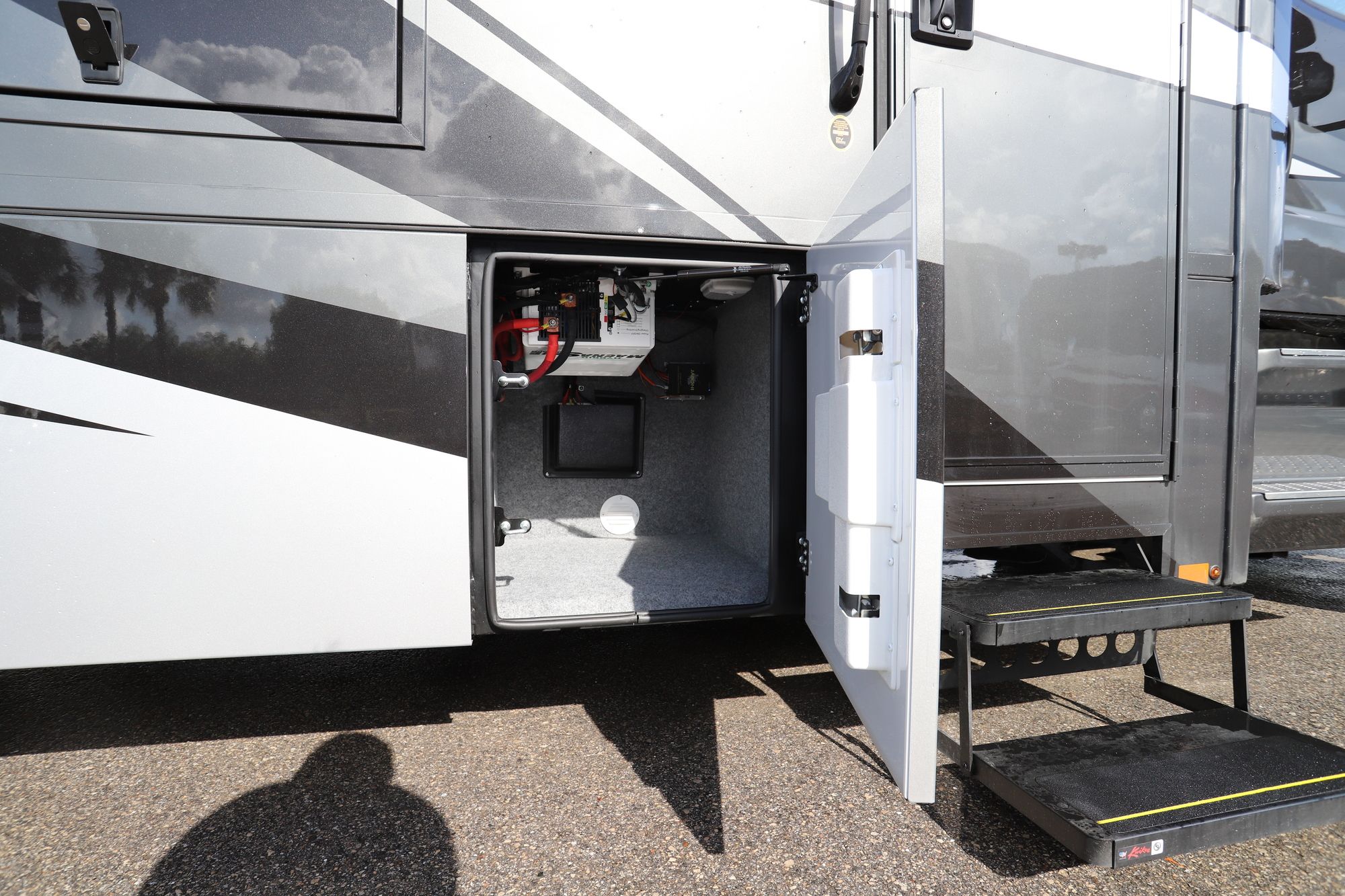 New 2021 Renegade Rv Verona 36VSB Super C  For Sale