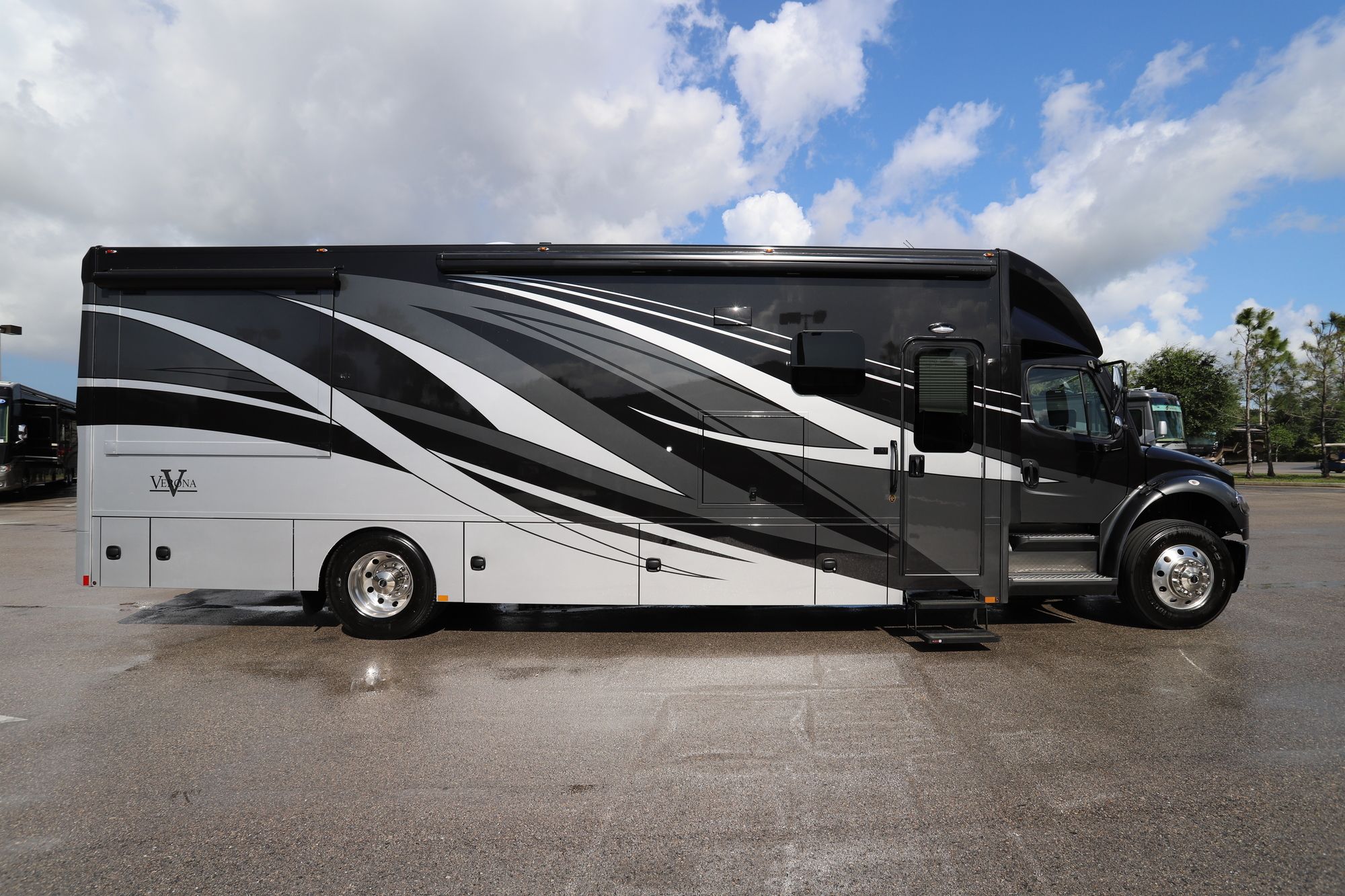 New 2021 Renegade Rv Verona 36VSB Super C  For Sale