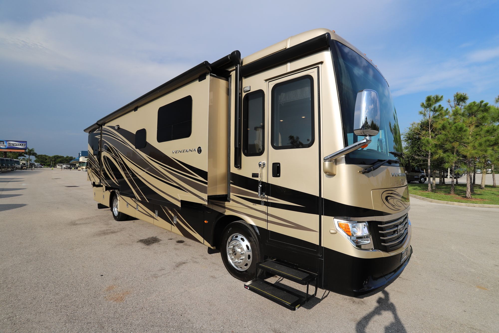 Used 2018 Newmar Ventana 3715 Class A  For Sale