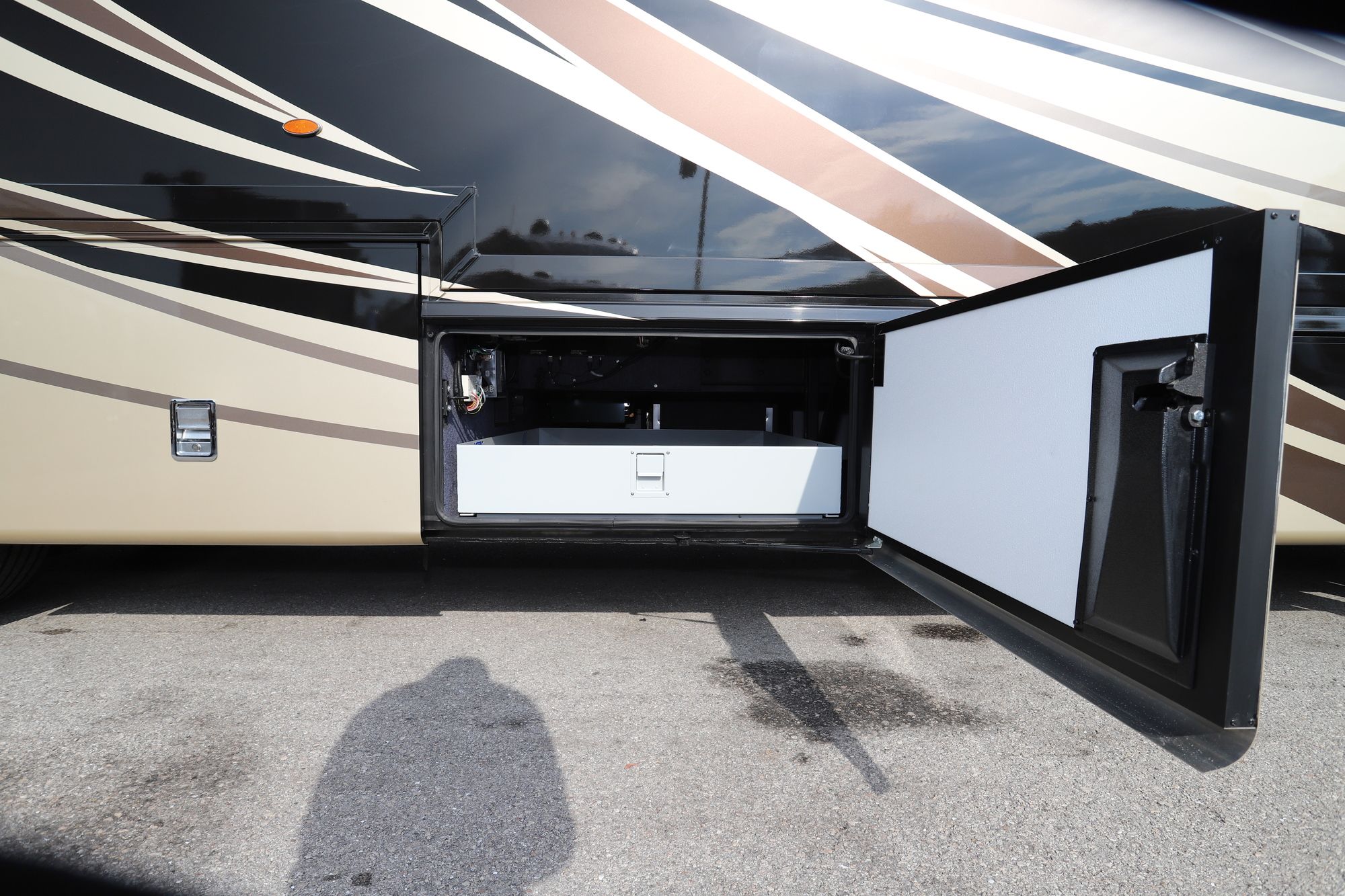 Used 2018 Newmar Ventana 3715 Class A  For Sale