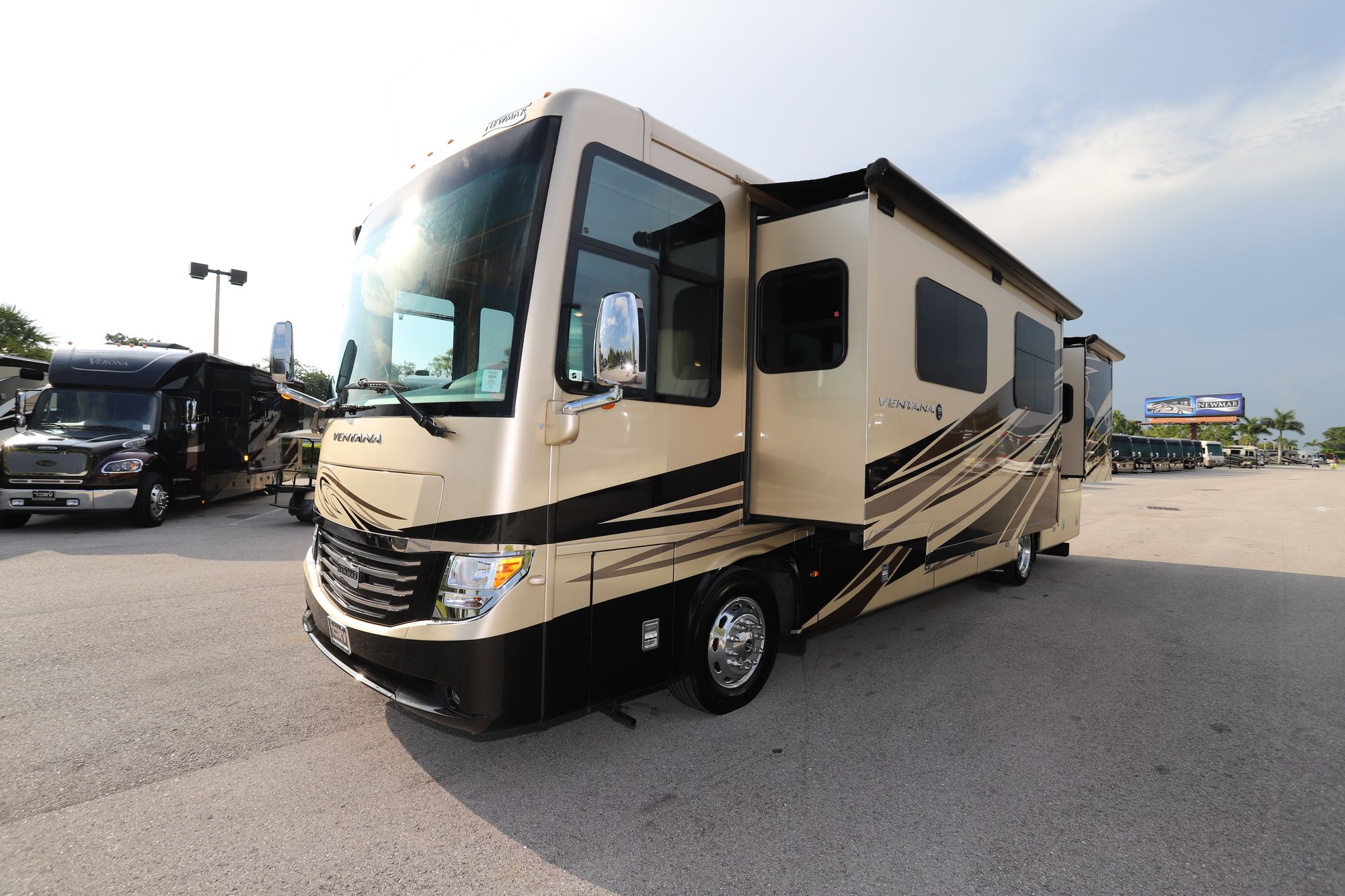 Used 2018 Newmar Ventana 3715 Class A  For Sale