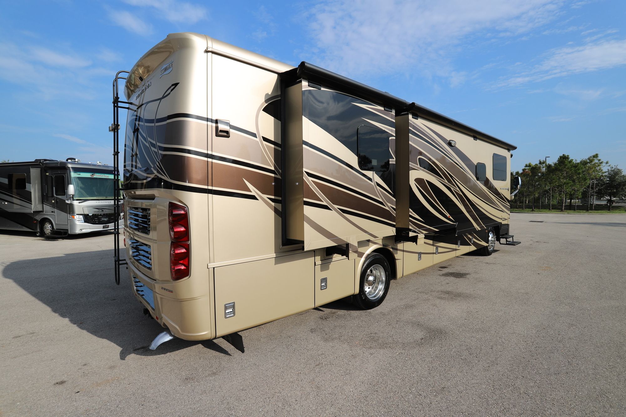 Used 2018 Newmar Ventana 3715 Class A  For Sale