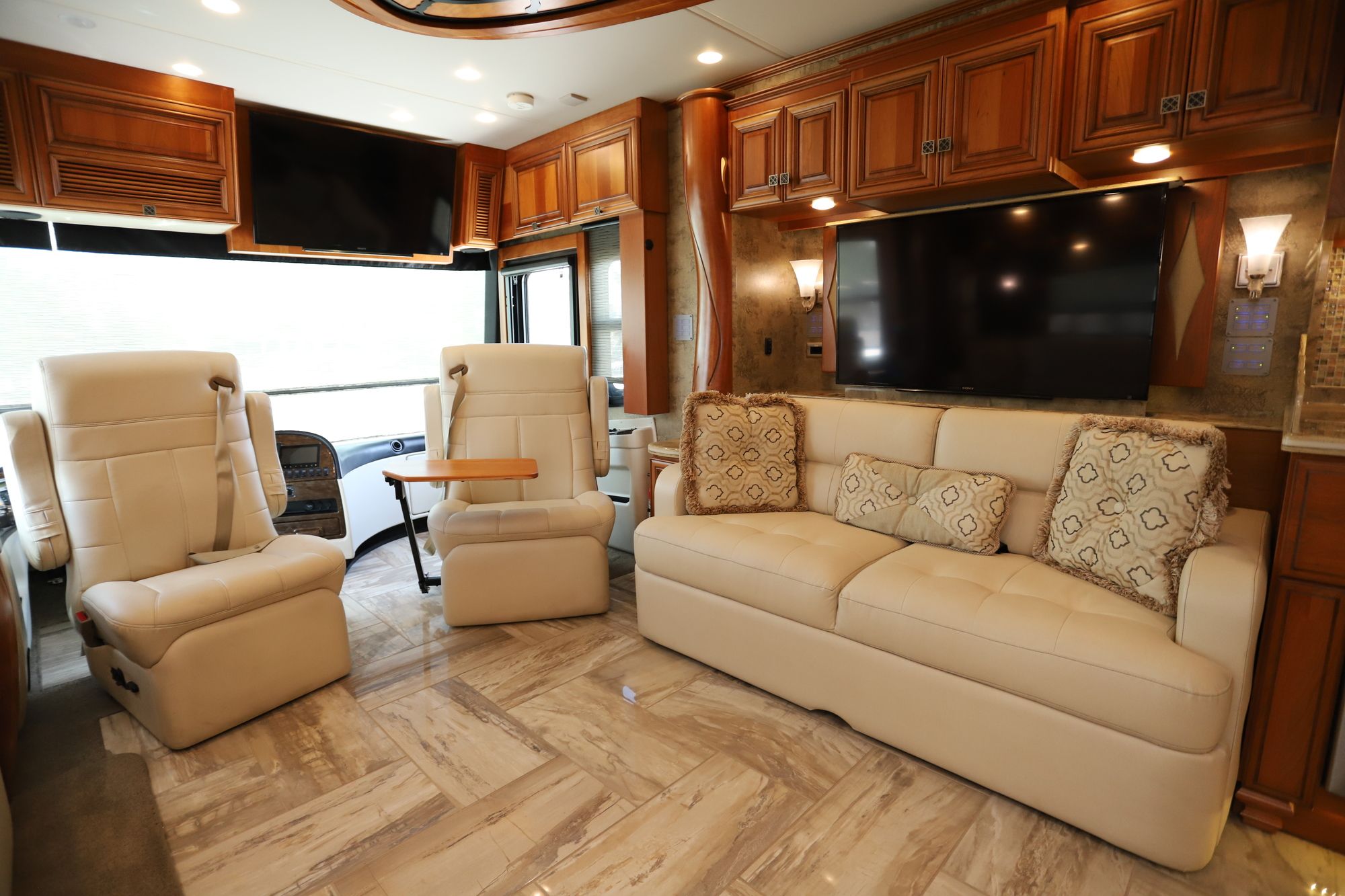 Used 2015 Newmar London Aire 4503 Class A  For Sale