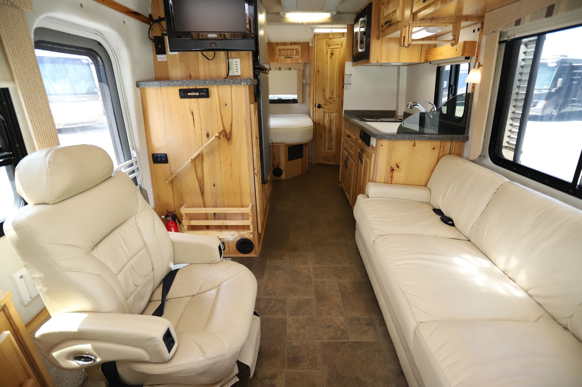 Used 2011 Born Free 27 27RSB Class C  For Sale