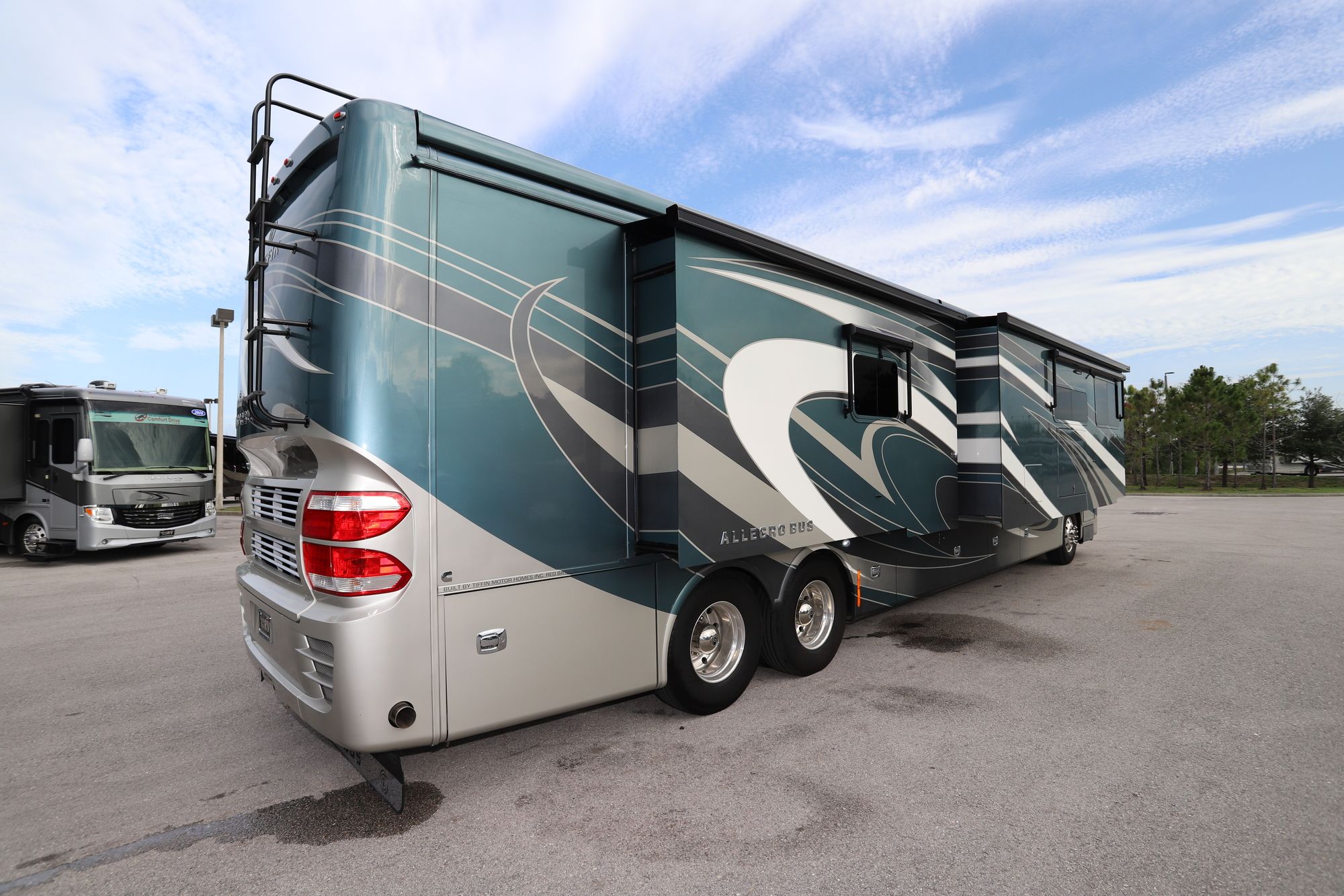 Used 2018 Tiffin Motor Homes Allegro Bus 45OPP Class A  For Sale