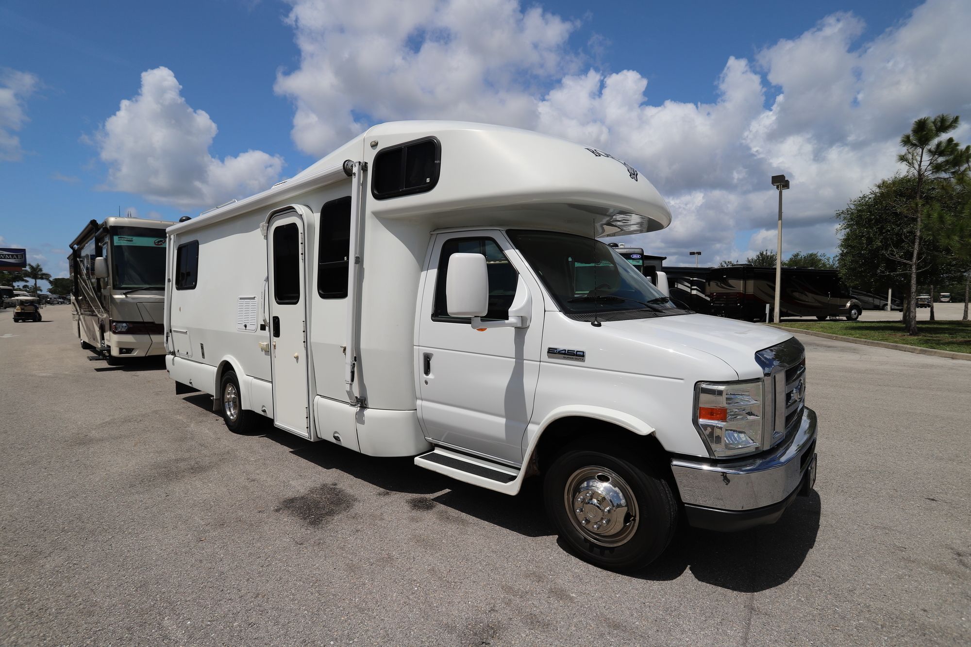 Used 2011 Born Free 27 27RSB Class C  For Sale