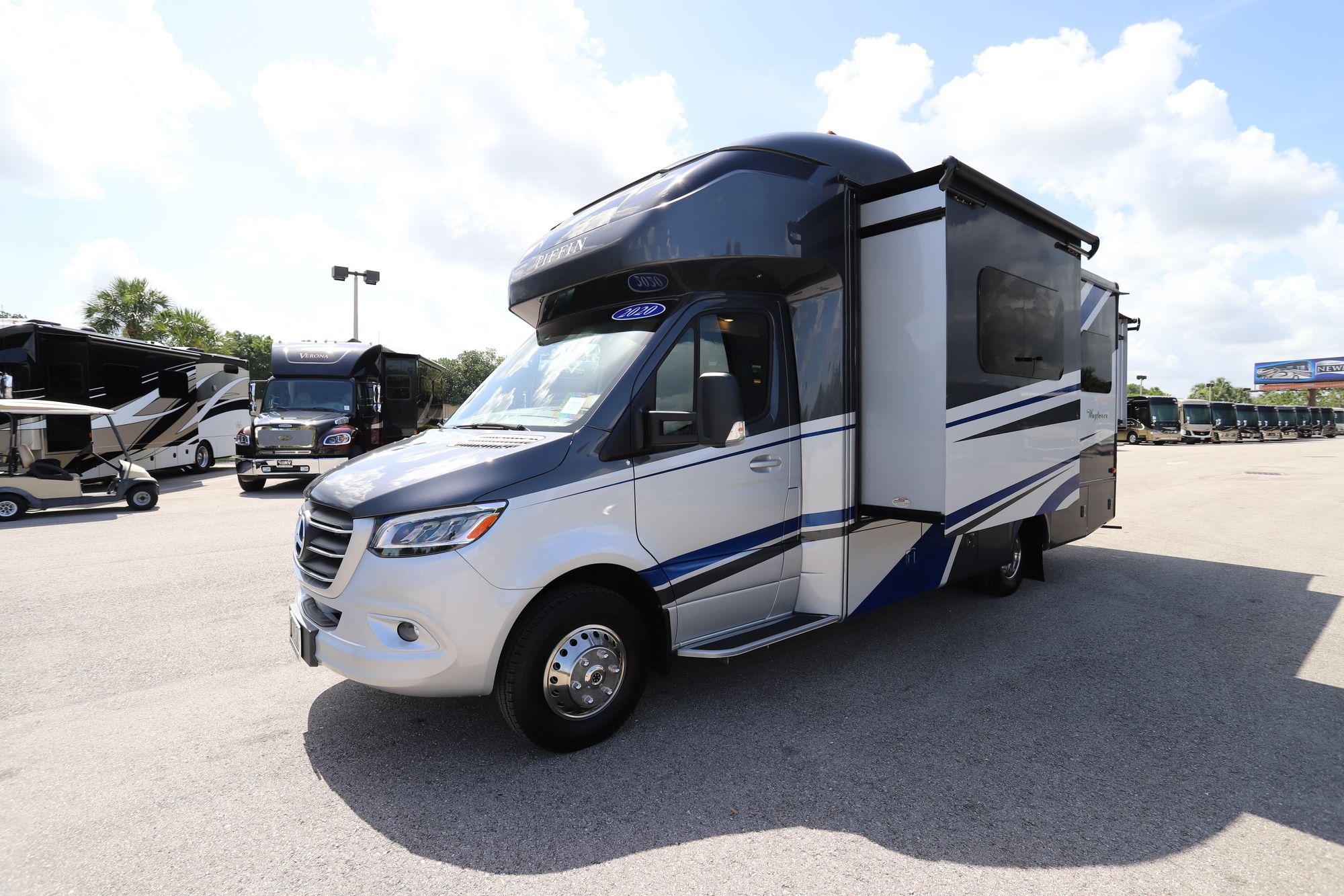 Used 2020 Tiffin Motor Homes Wayfarer 25QW Class C  For Sale