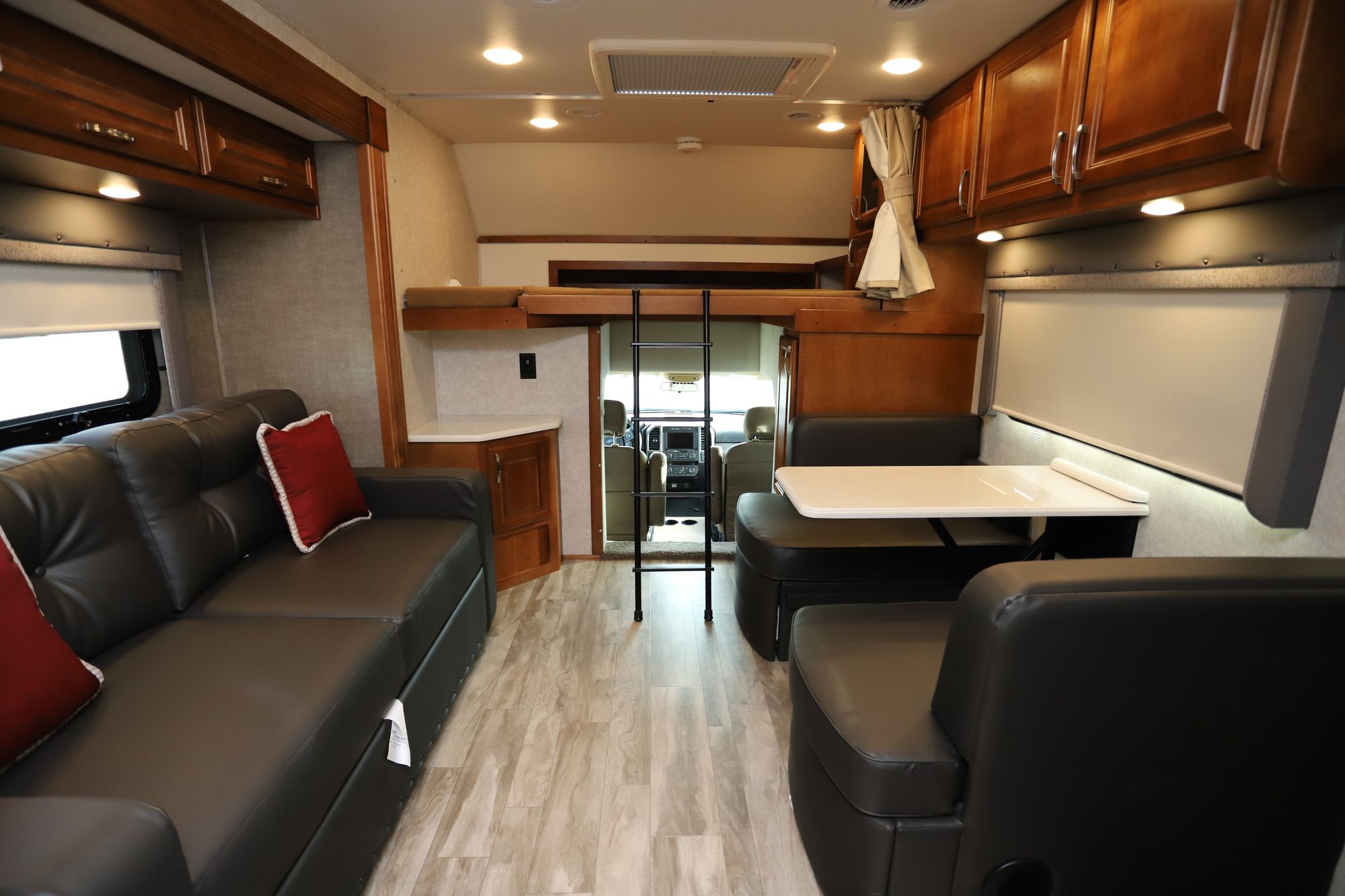 New 2021 Renegade Rv Veracruz 35FWS Class C  For Sale