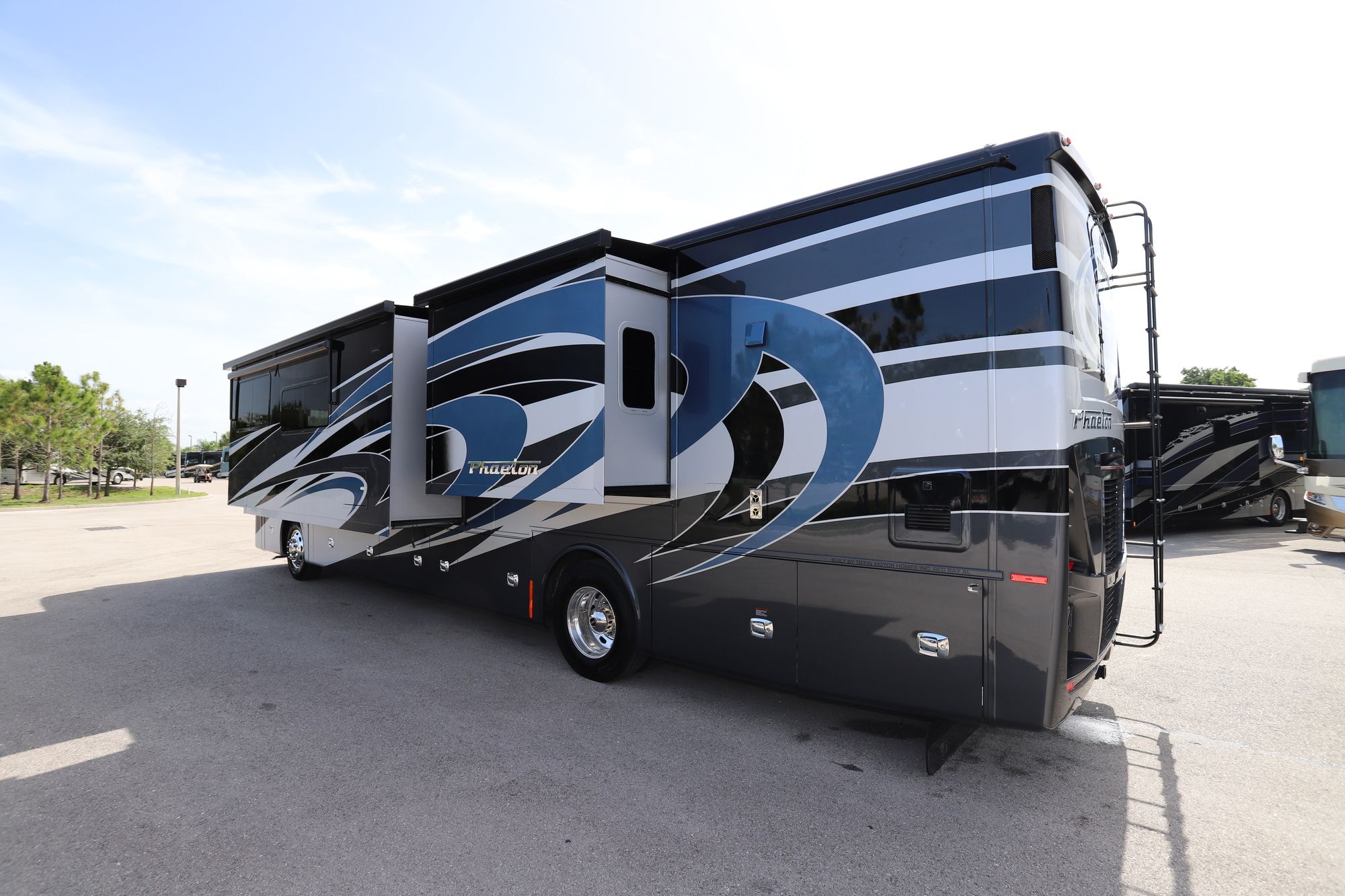 New 2020 Tiffin Motor Homes Phaeton 40QBH Class A  For Sale