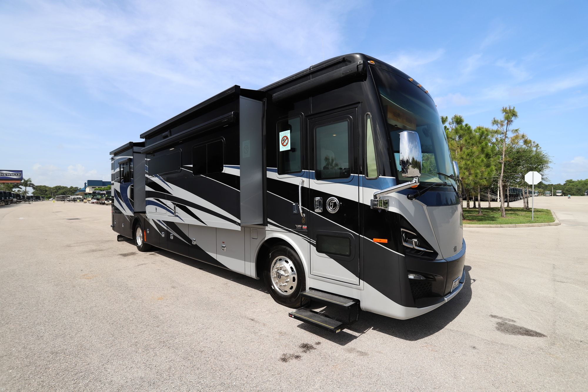 New 2020 Tiffin Motor Homes Phaeton 40QBH Class A  For Sale